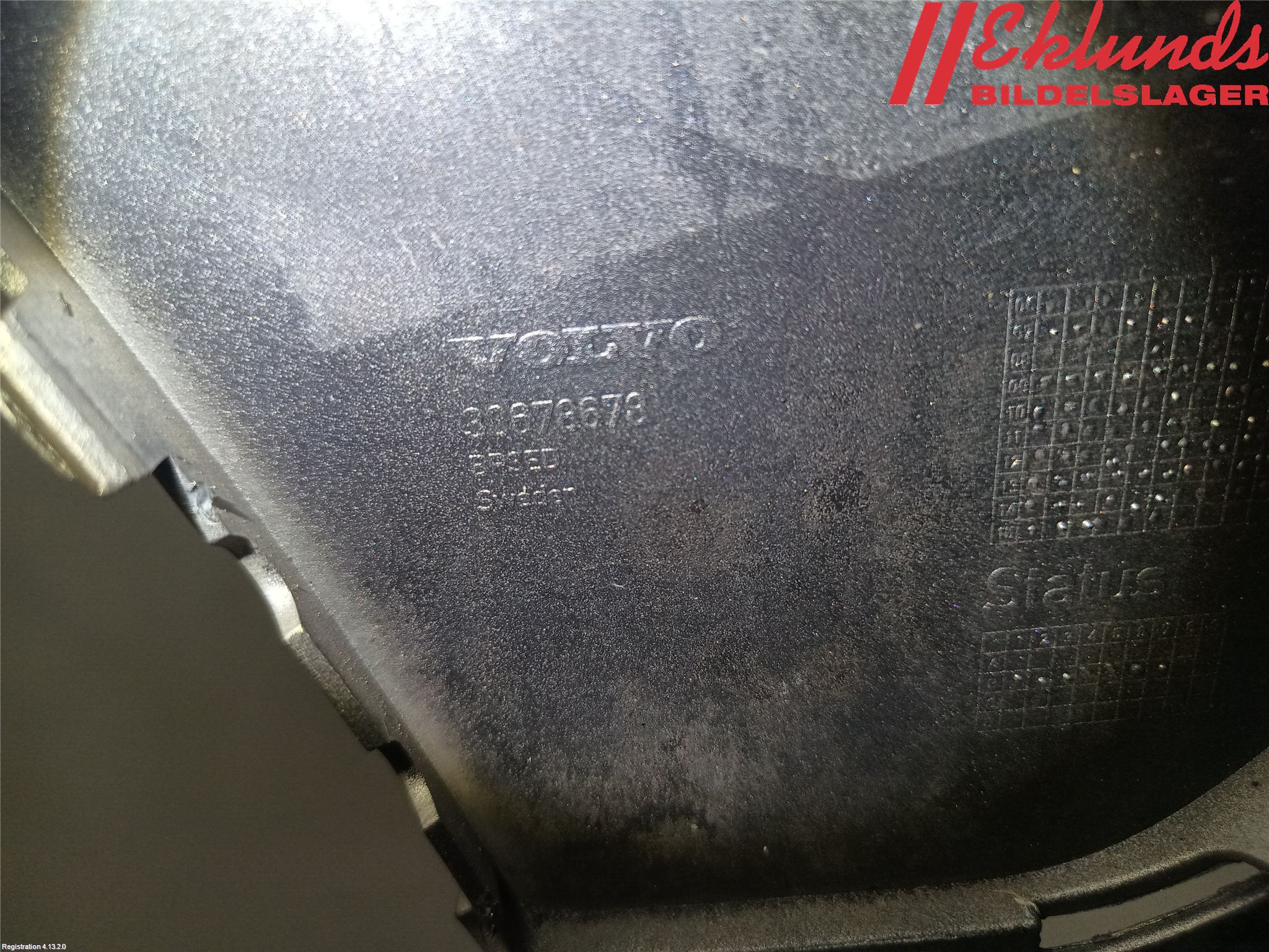 Volvo XC70 14-16 Stötfångarbeklädnad Fram