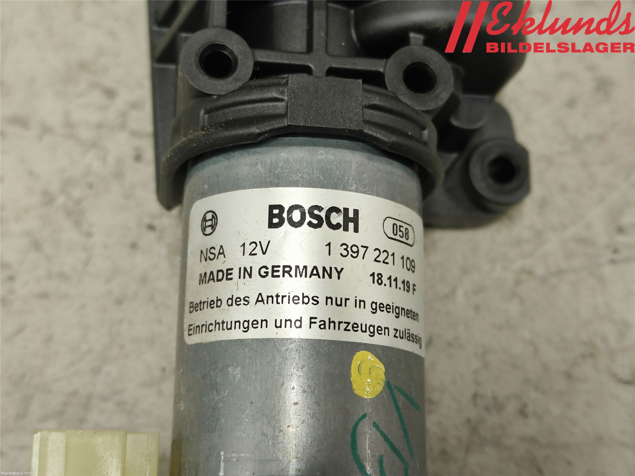 Audi A4/S4 B9 20- Bakluckeöppnare Automatisk