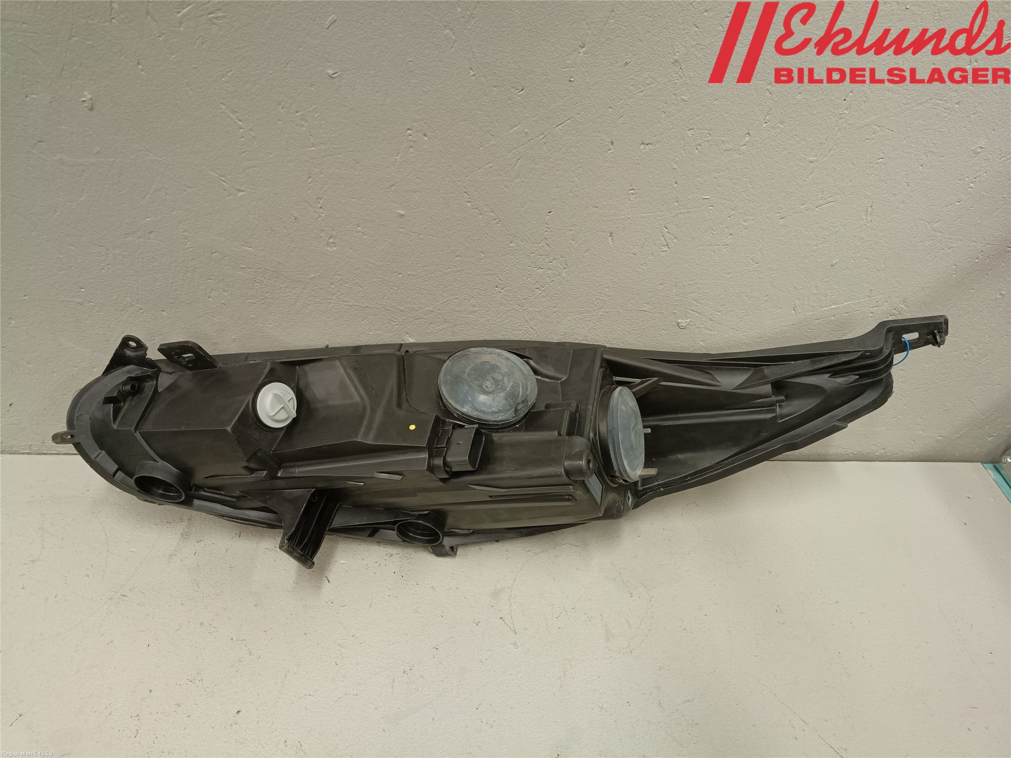 Ford FIESTA 13-17 Strålkastare Höger