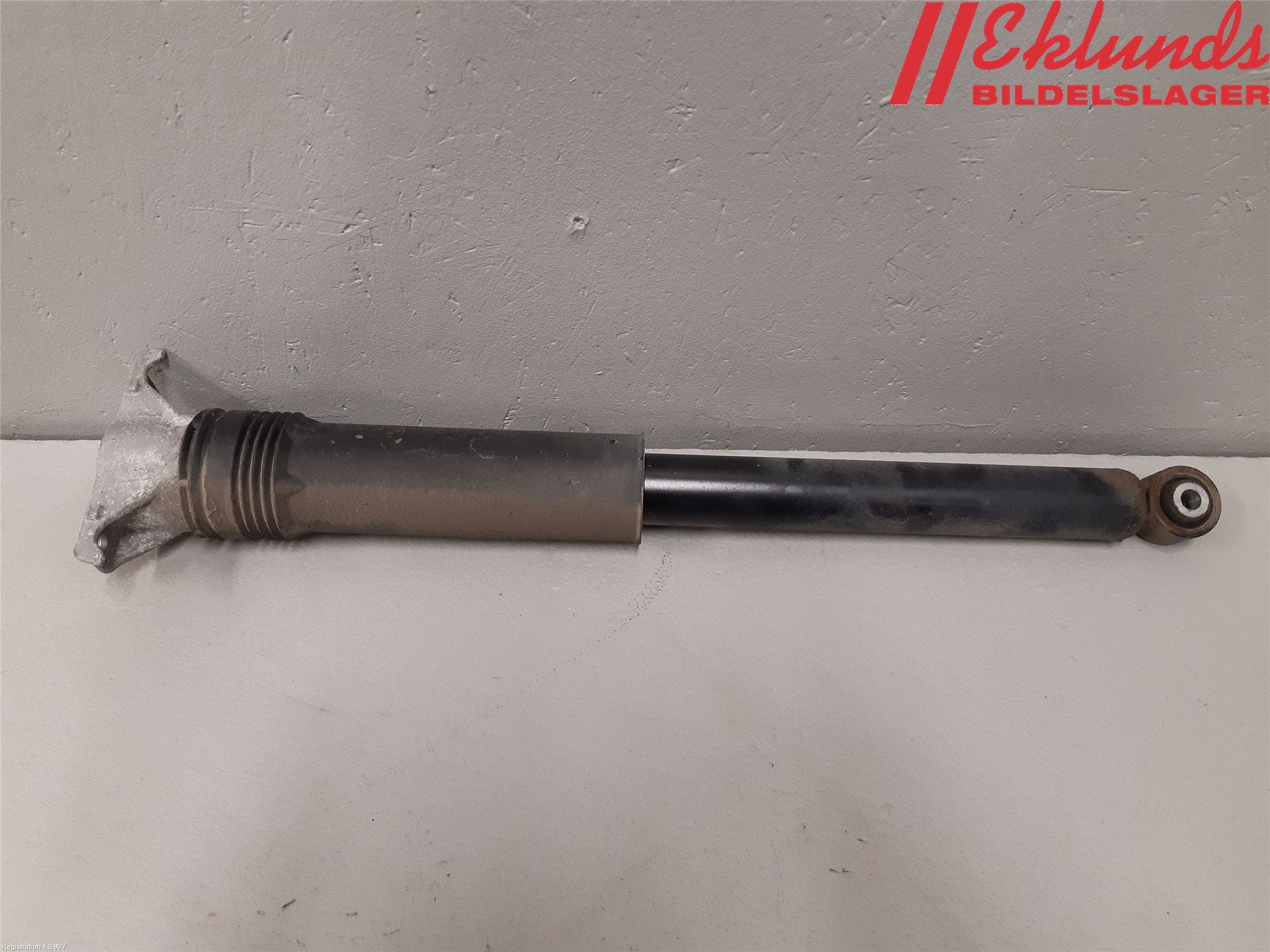 Opel ASTRA K 16-22 Stötdämpare Bak