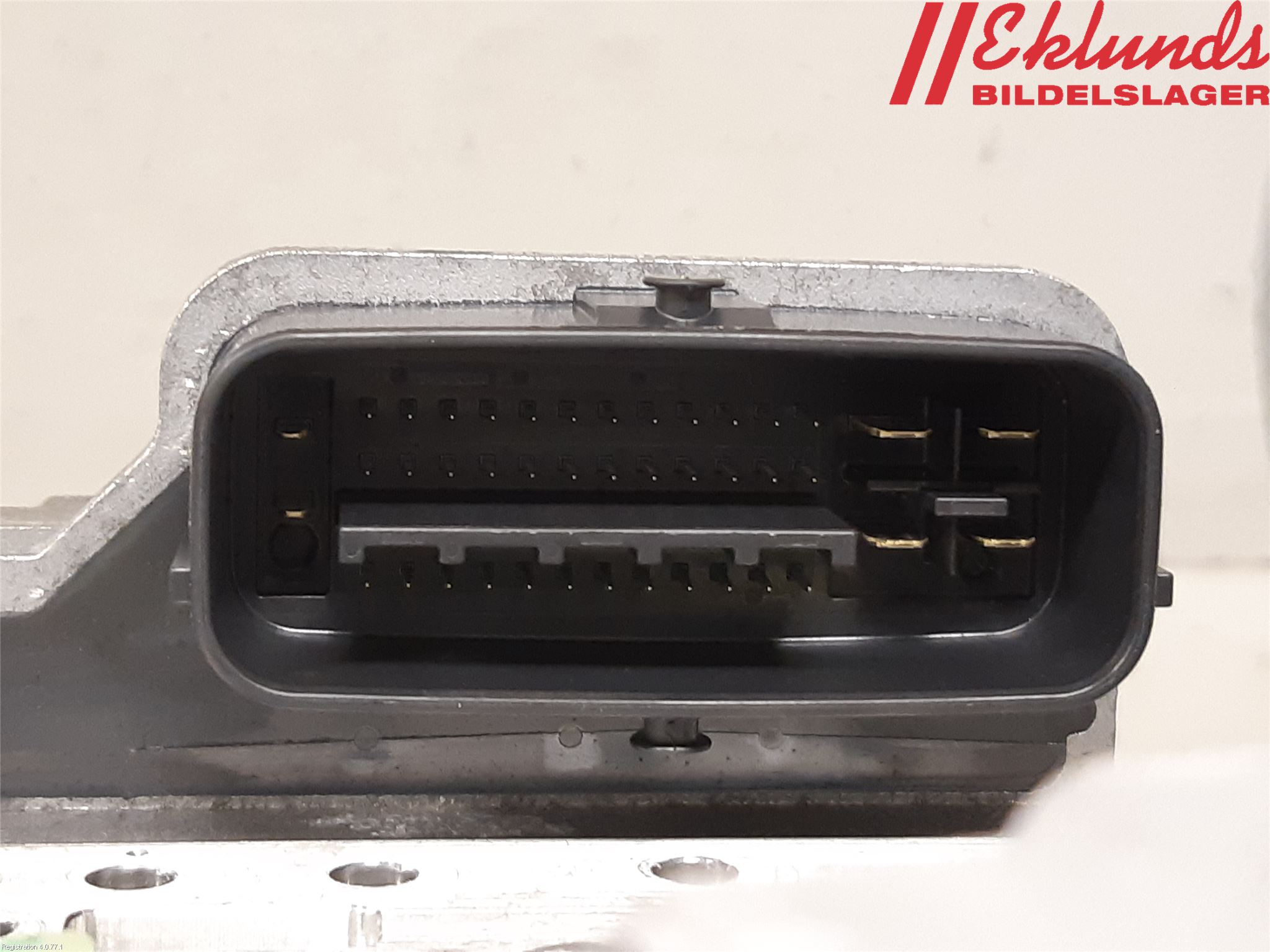 Toyota RAV4 19- Bromsservo