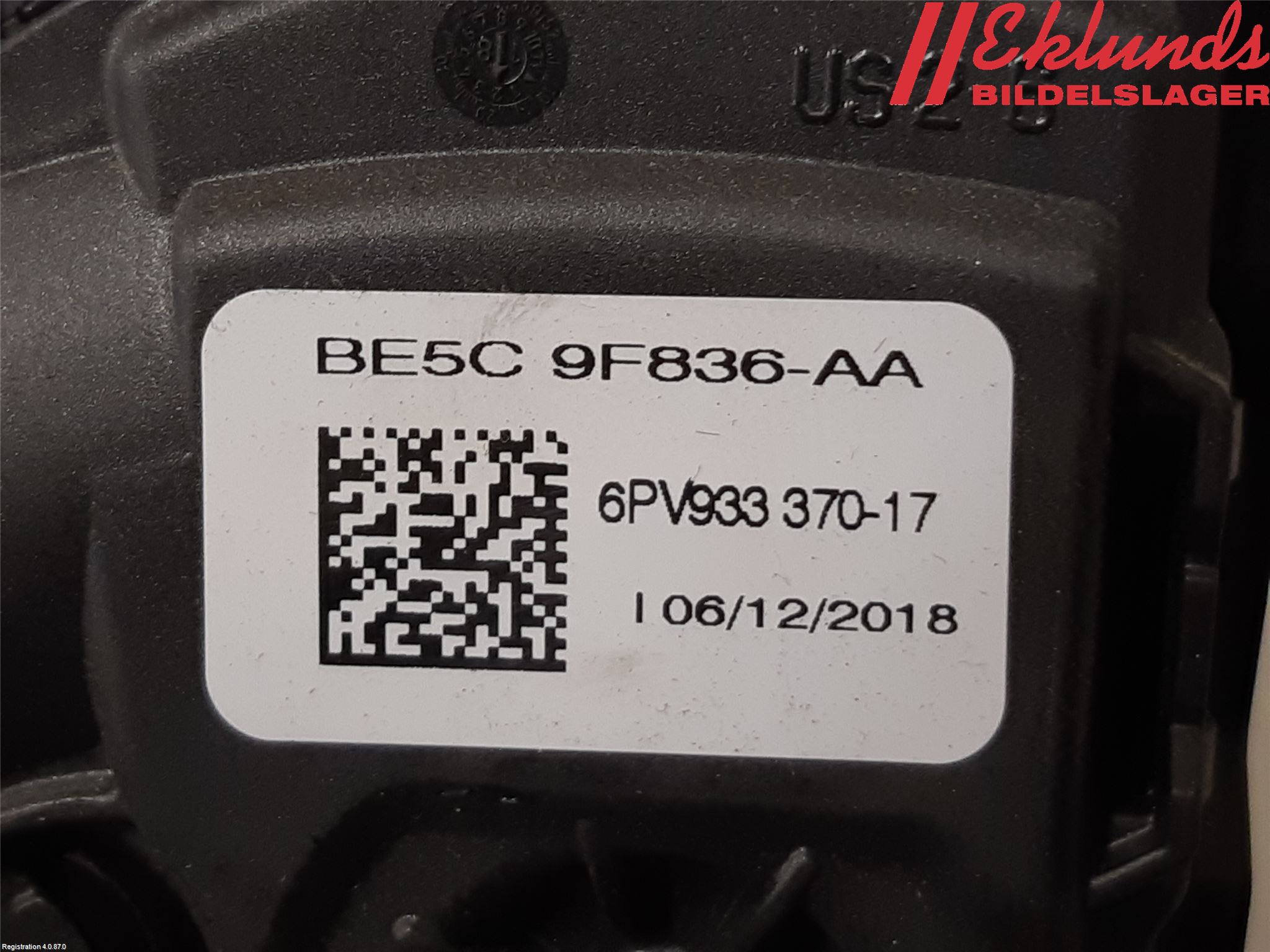 Tesla MODEL S 13- Gaspedal