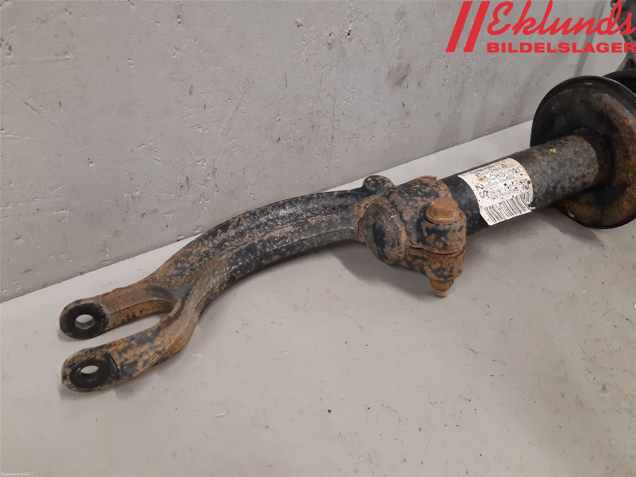 Audi A4 12-15 Fjäderben Fram Vänster