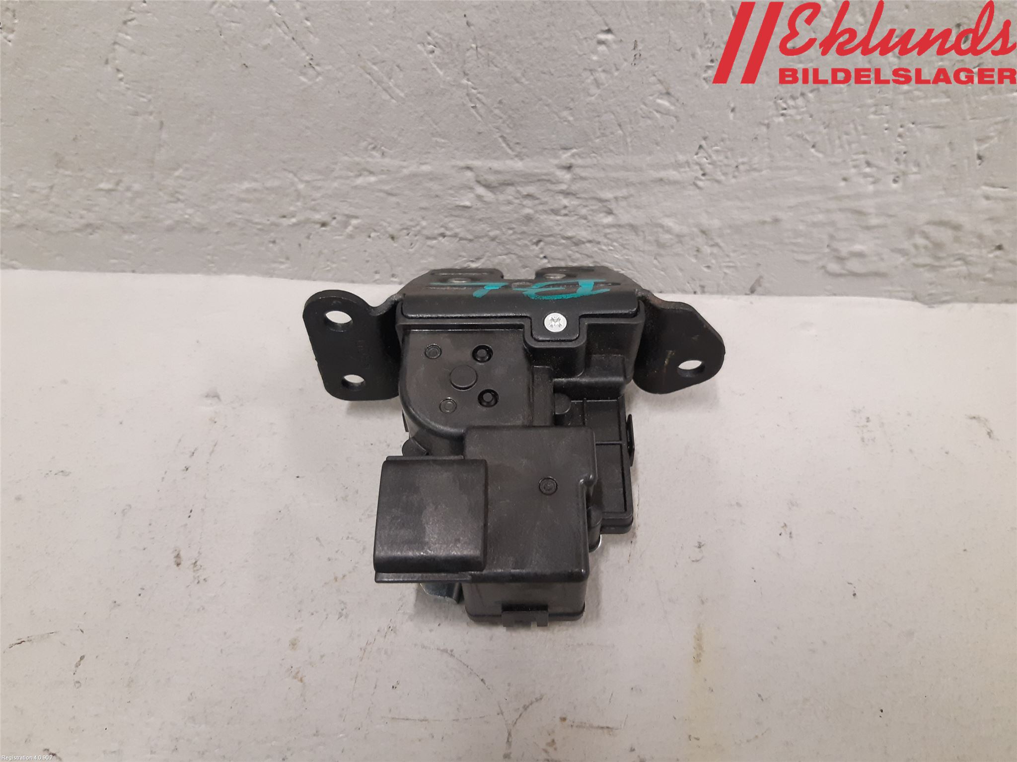 Kia CEED 12-18 Låskista Baklucka