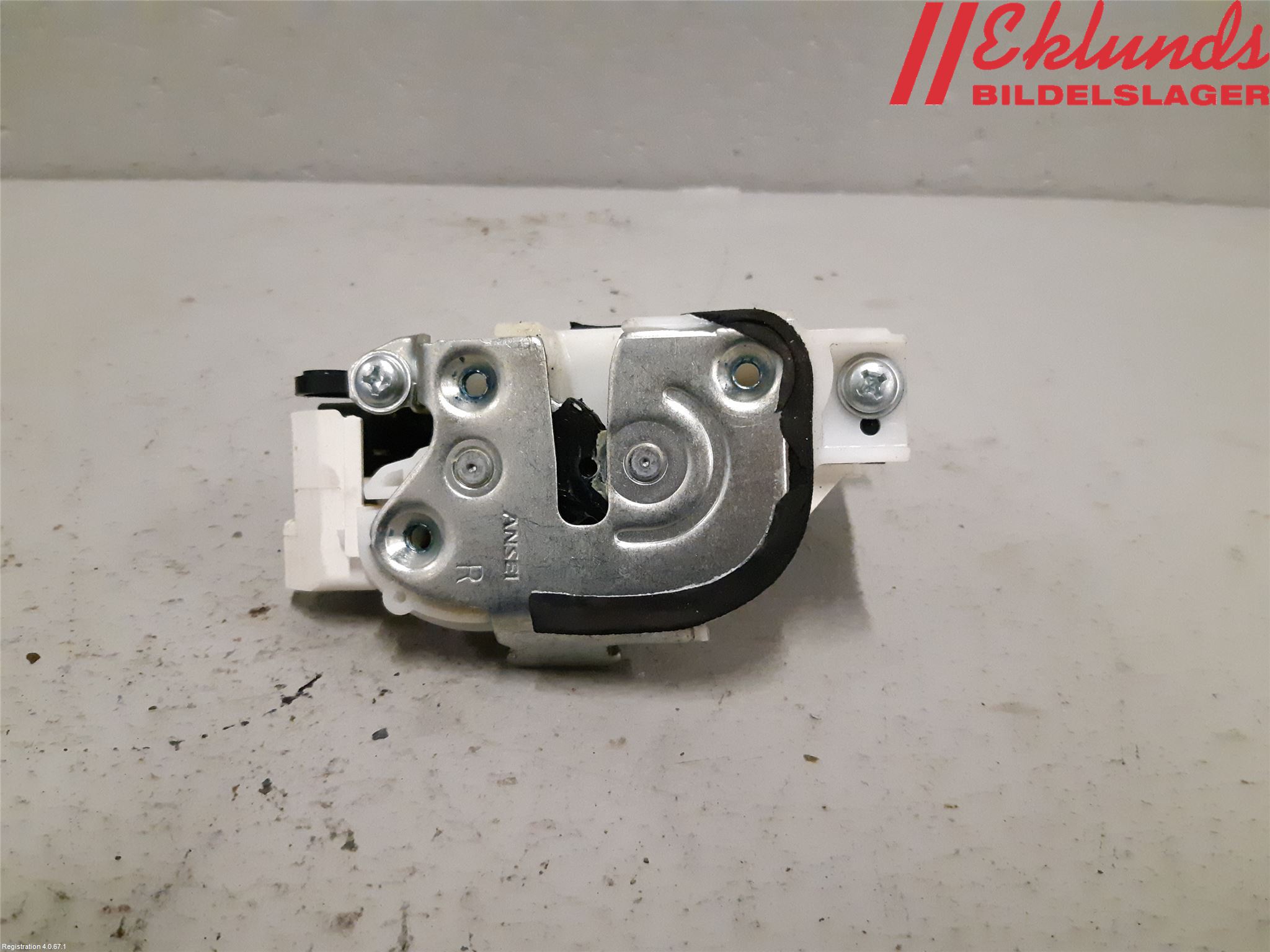 Mitsubishi OUTLANDER 07-12 Låskista-Dörrlås