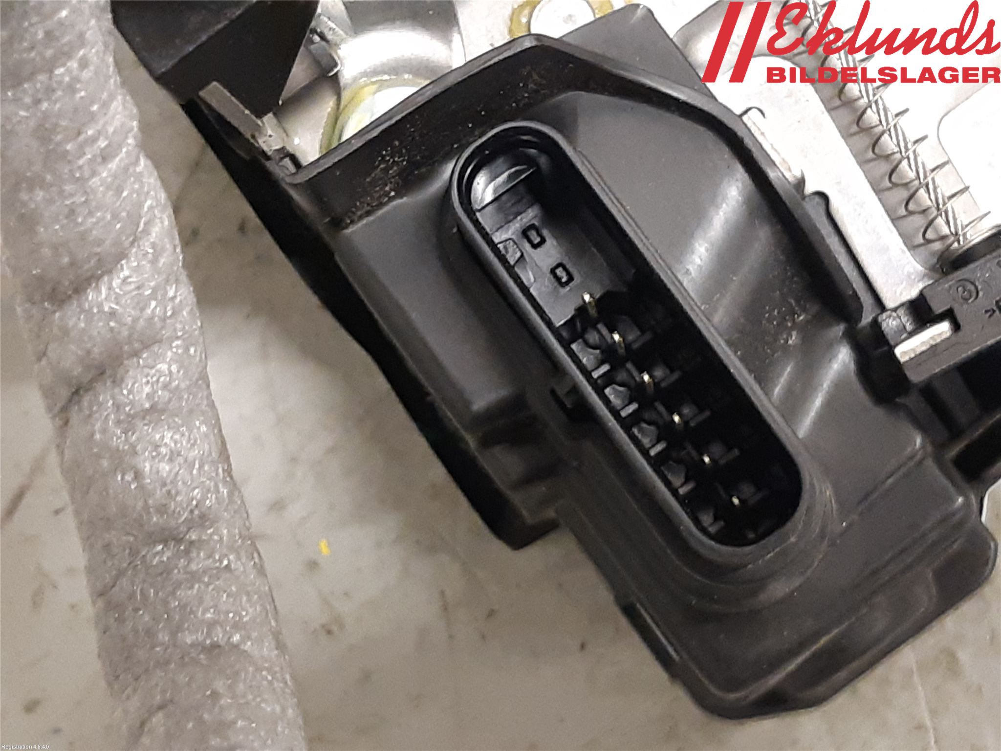 Volvo XC90/RECHARGE 16- Låskista-Dörrlås