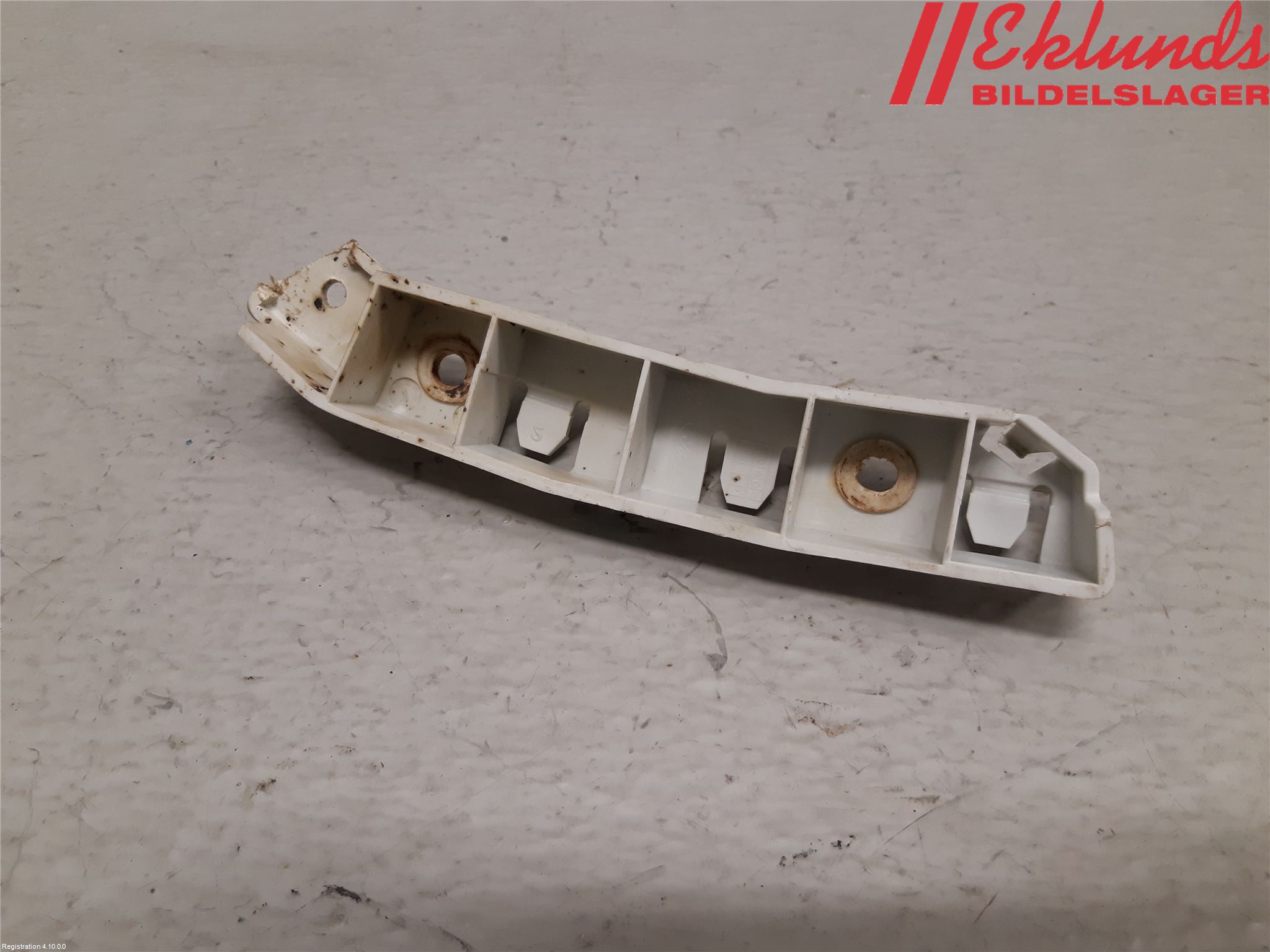 Ford FOCUS 11-14 Stötfångarfäste Fram Vä