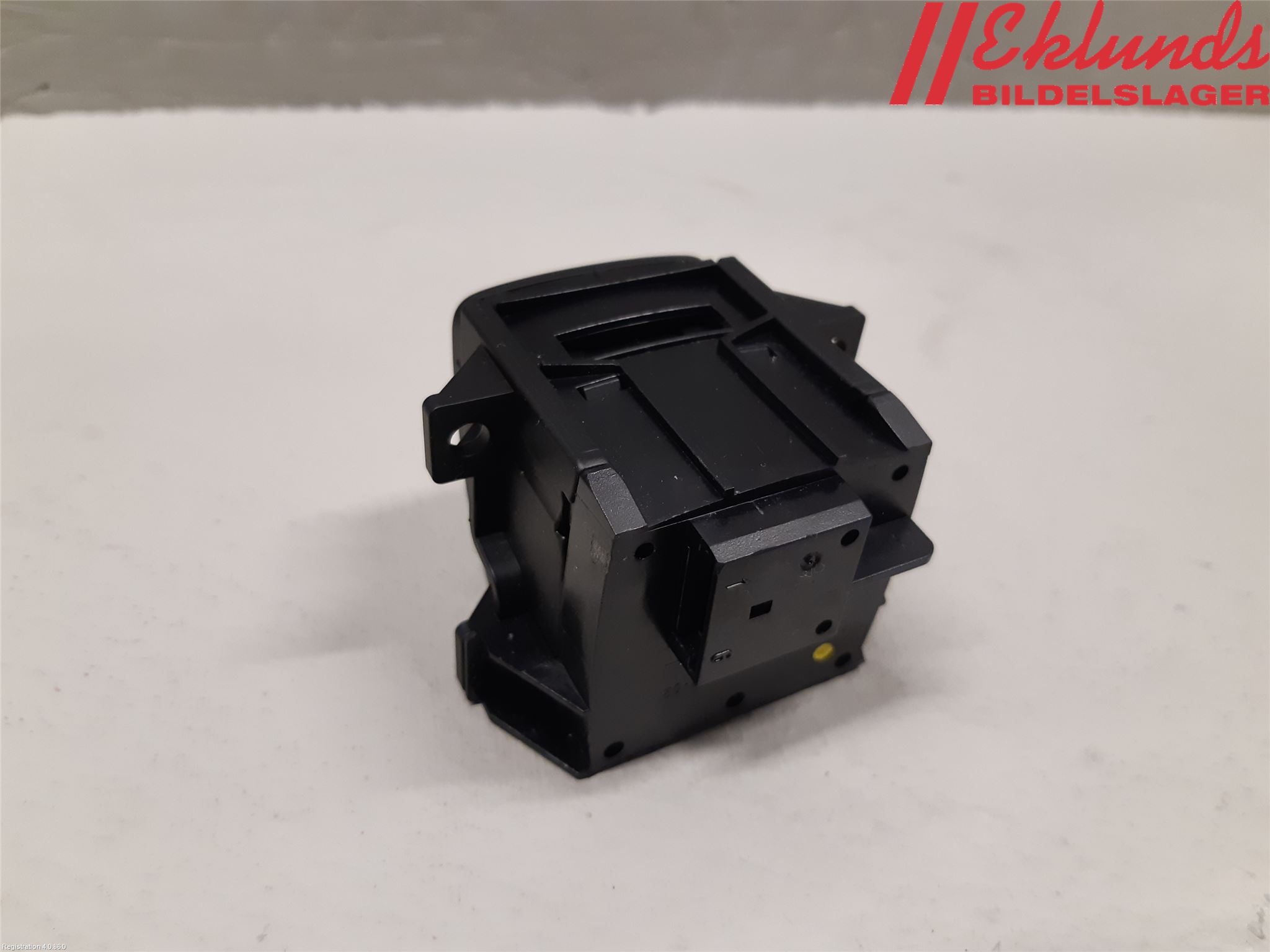 BMW 2 F22/F23/F87 Coupé/Cab 13-21 Strömställare Övrigt