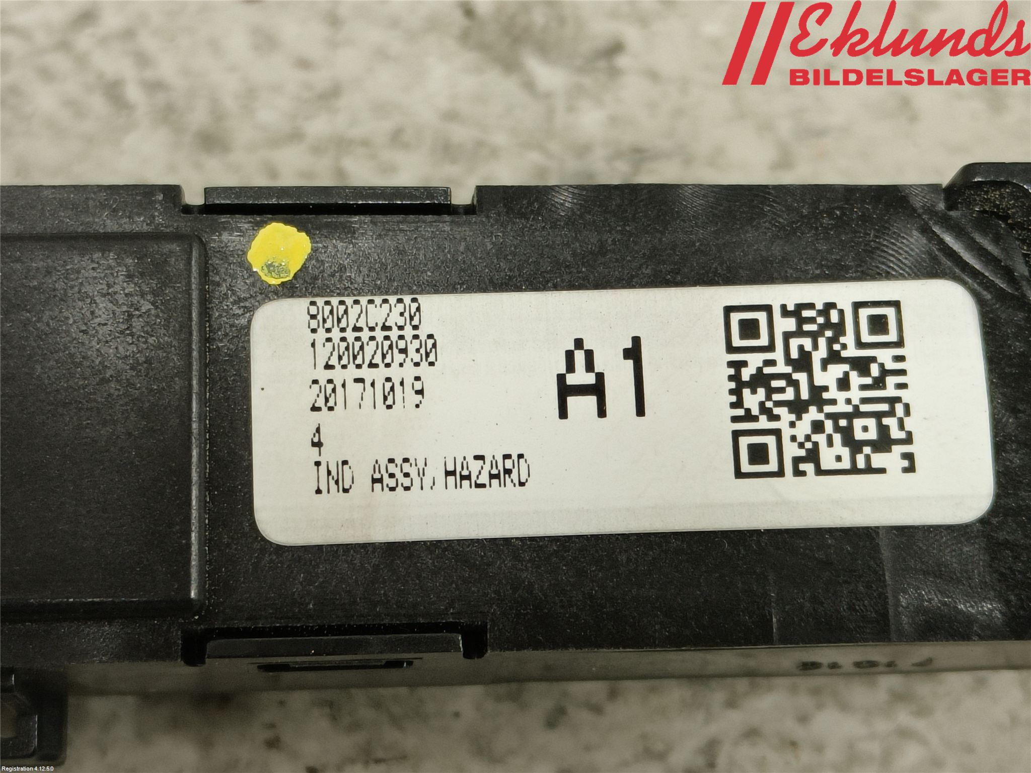 Mitsubishi ECLIPS CROSS Strömställare Varnings