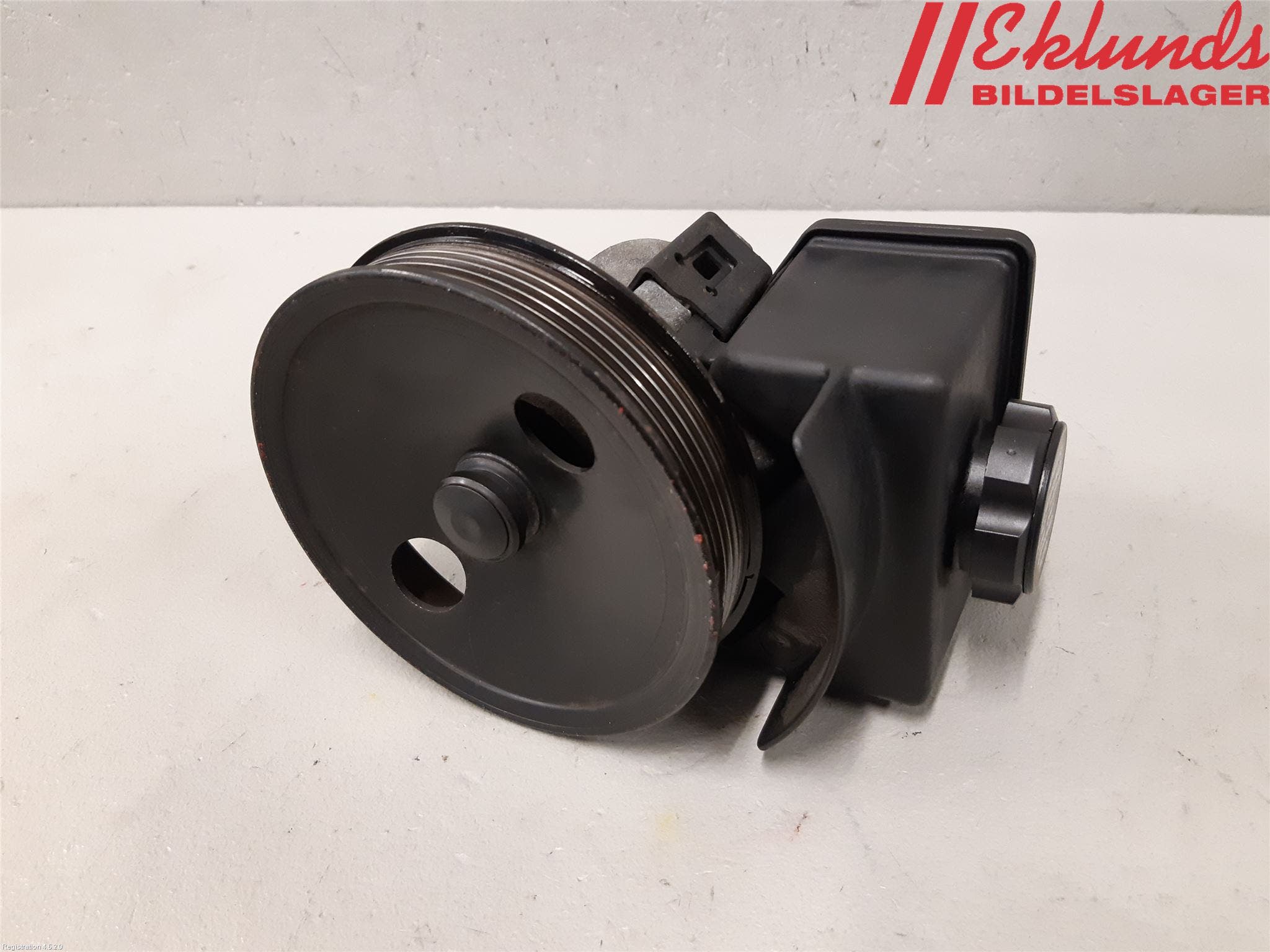 Volvo S90/V90 97-98 Styrservopump