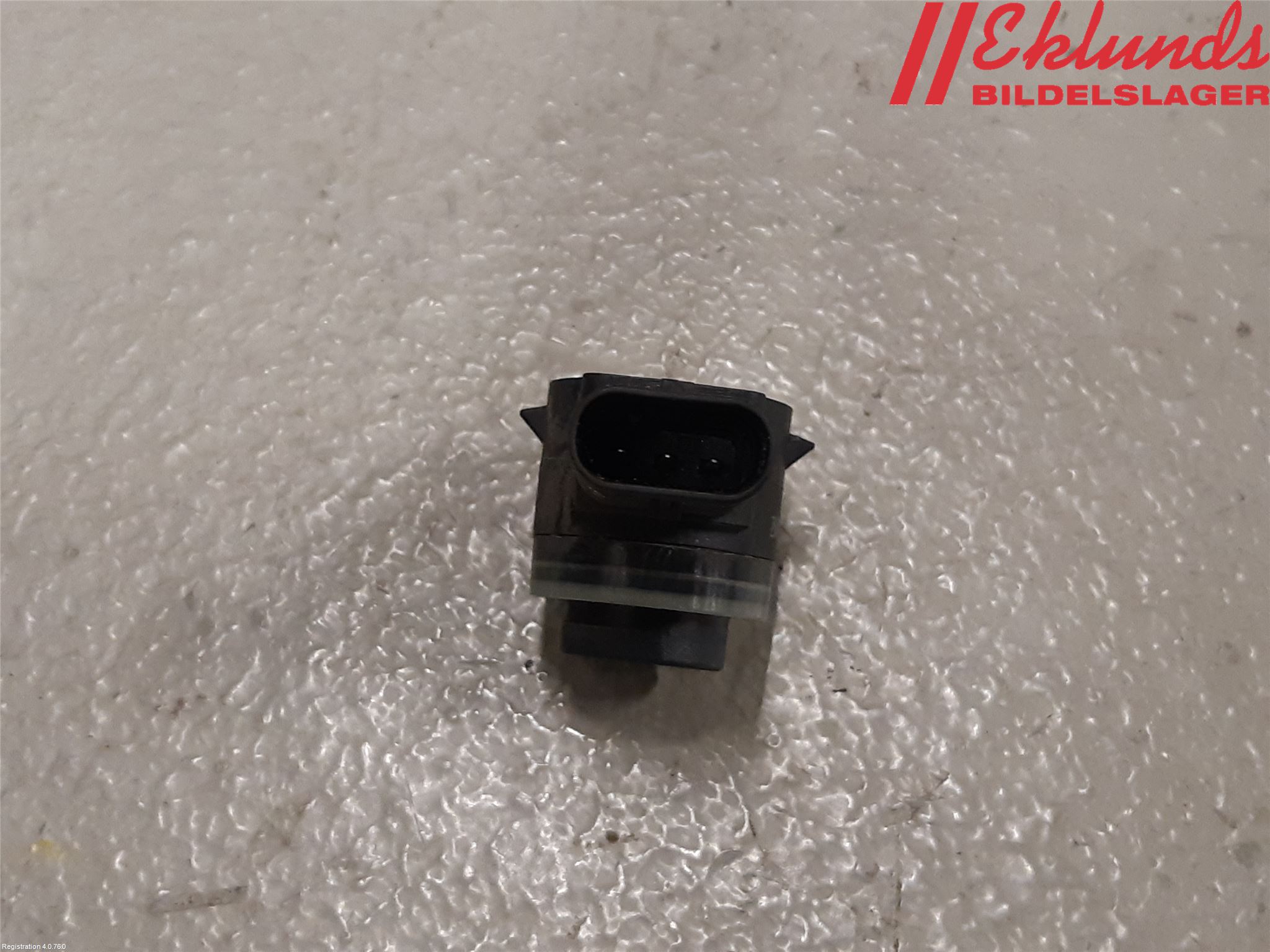 Audi A4/S4 B9 16-19 Parkeringshjälp Frontsensor