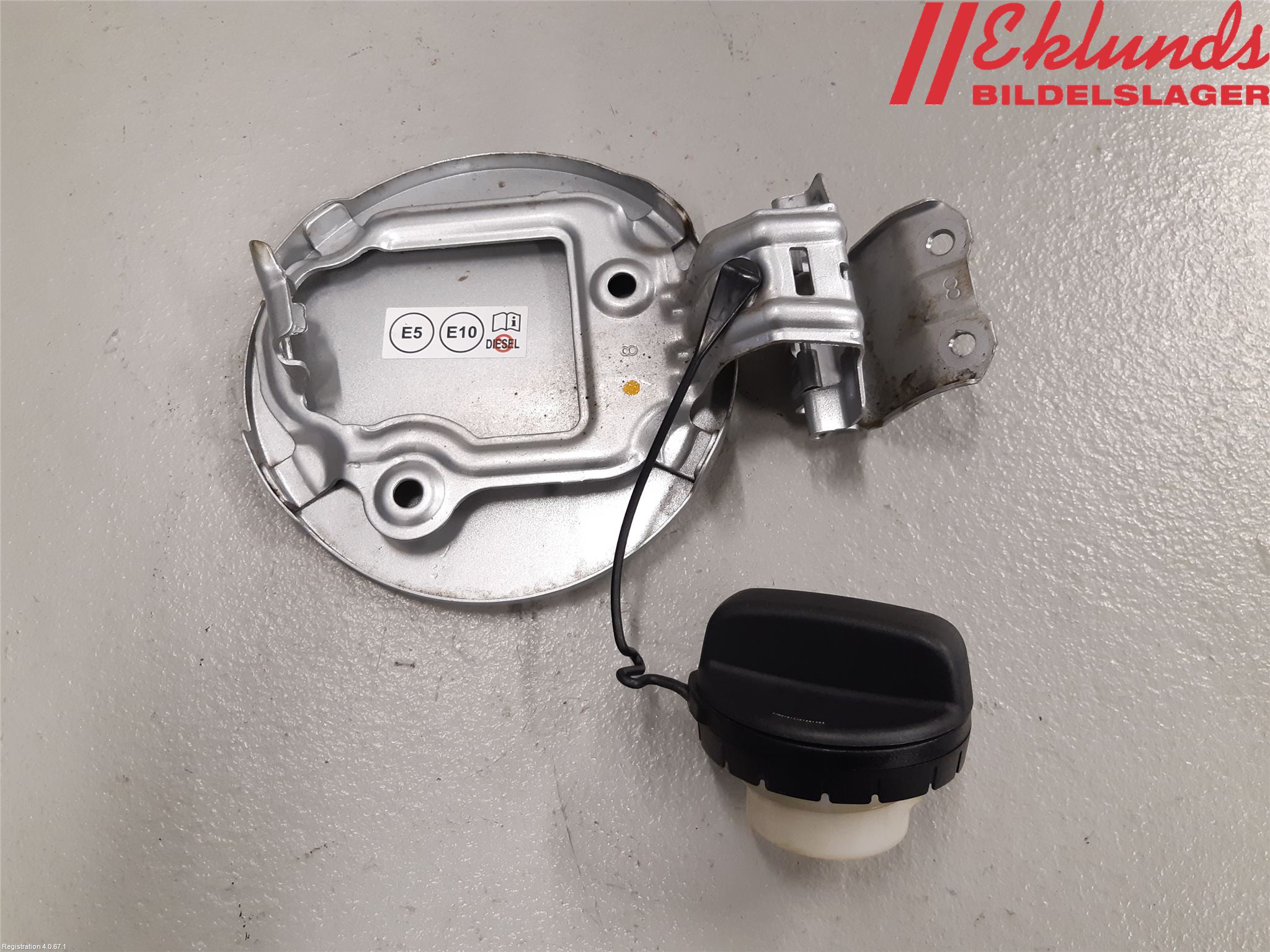 Toyota YARIS XP130 15-20 Tanklucka