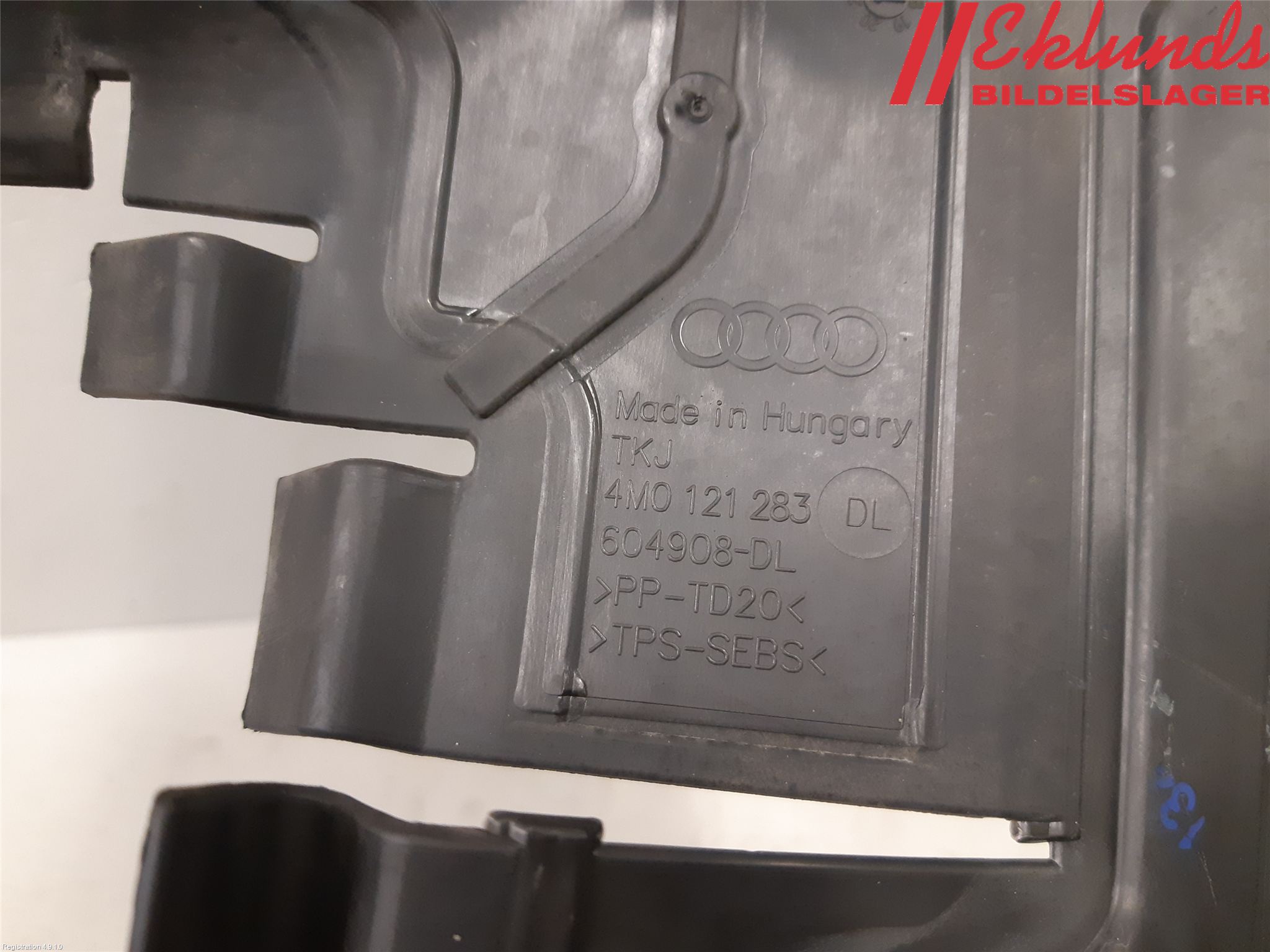 Audi Q7/SQ7 Deflektor Plåt-Plast Kylning