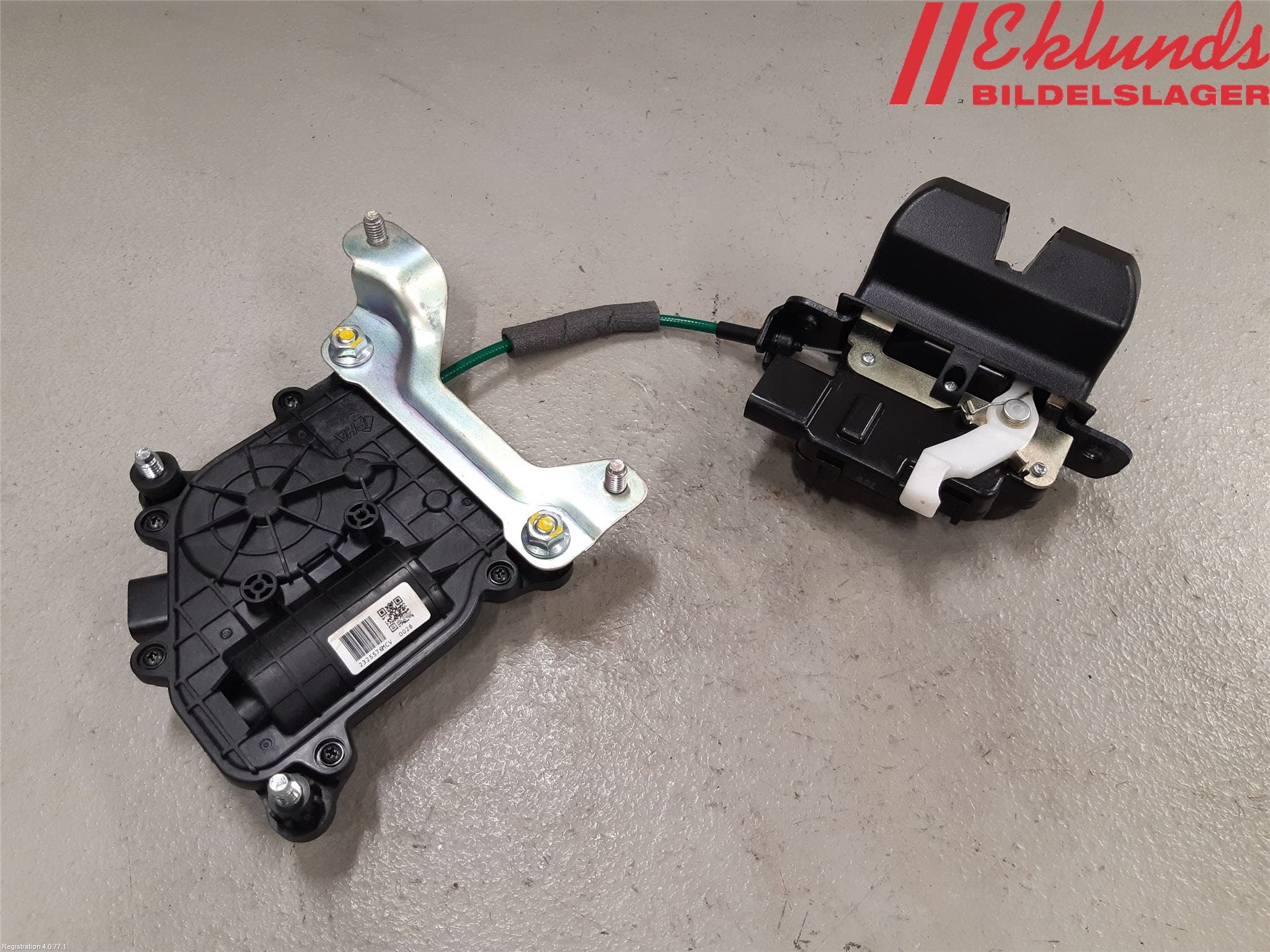 Kia SPORTAGE (QL) 16-21 Låskista Baklucka