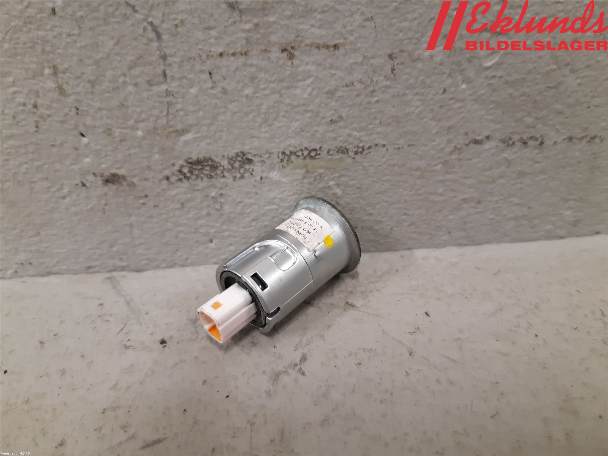 Tesla MODEL X 16- Strömställare Dörröppnare