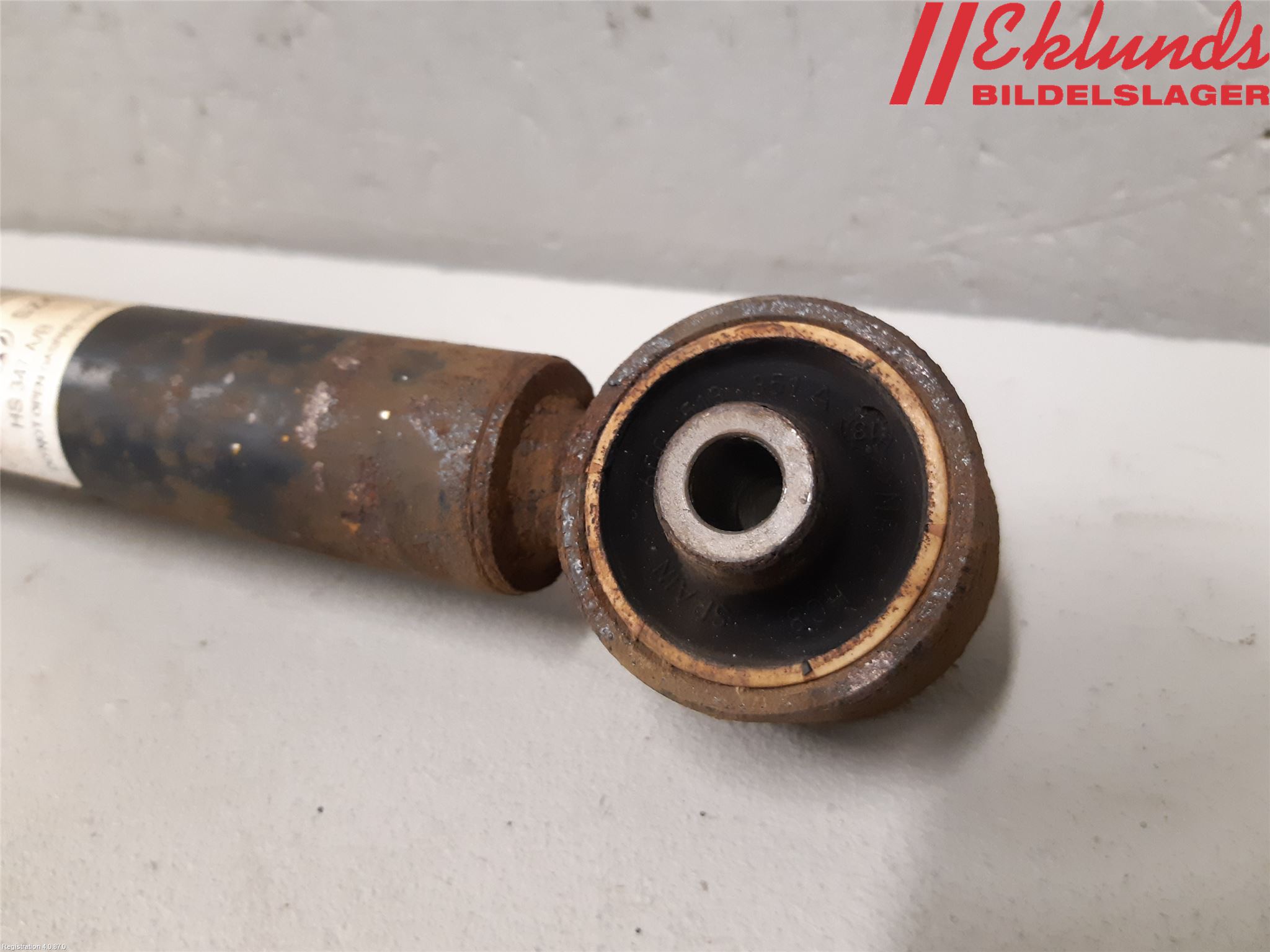 Volkswagen VW POLO 10-17 Stötdämpare Bak