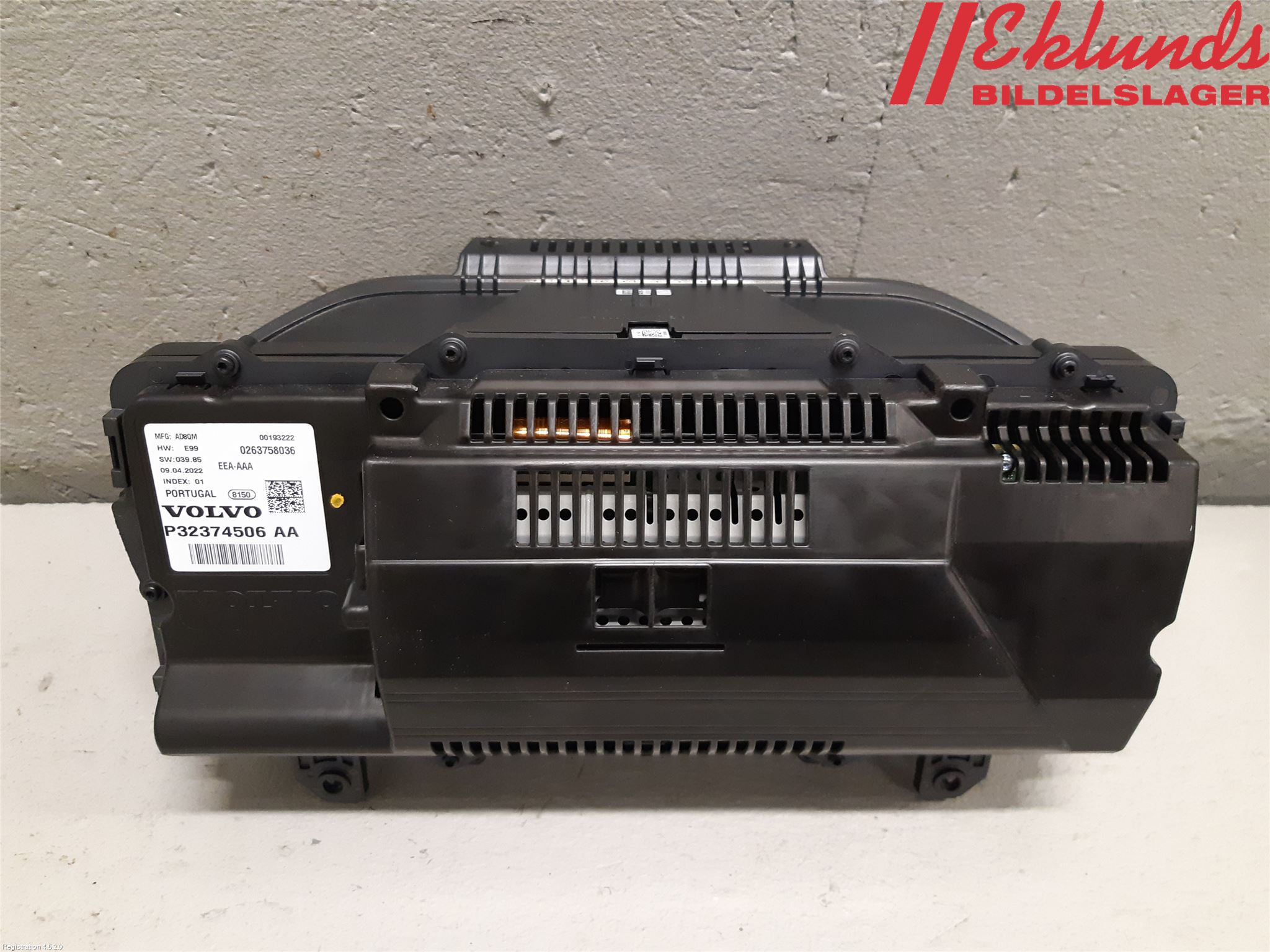 Volvo V90 17->> Instrument Komb