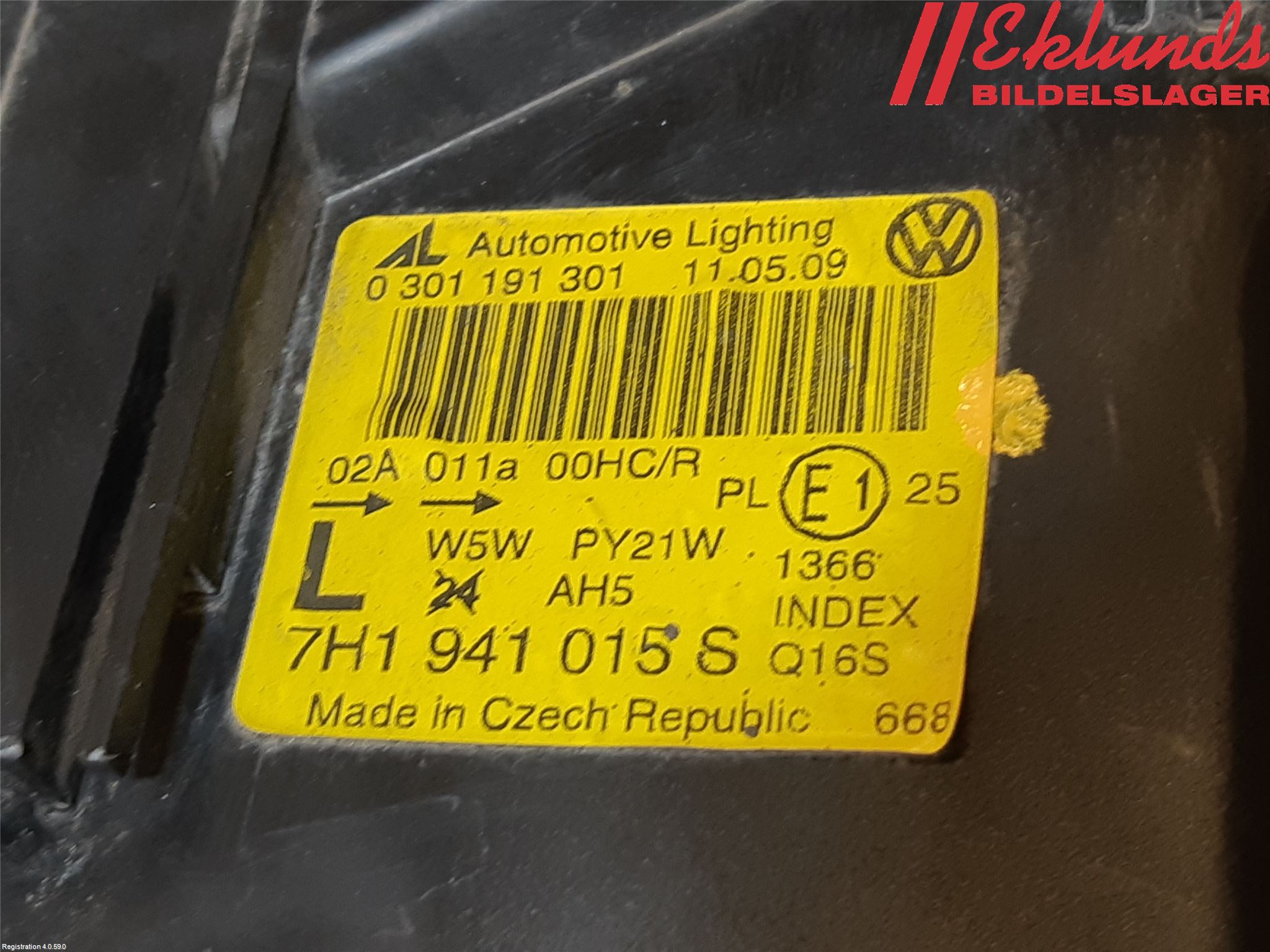 Volkswagen VW TRANSP/CARAVELLE (T5) 04-15 Strålkastare Vänster