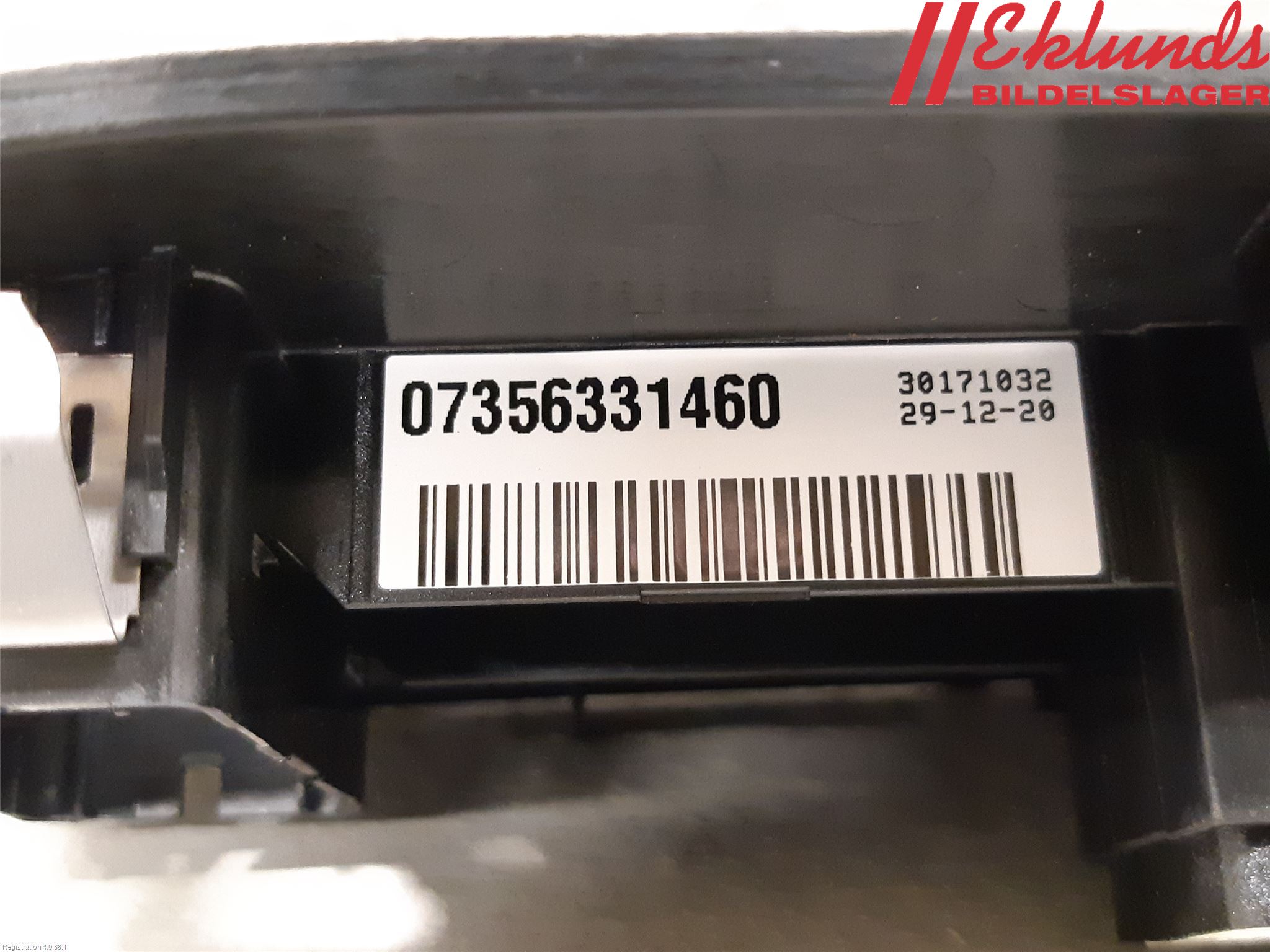 Fiat 500X 15- Strömställare Elhiss