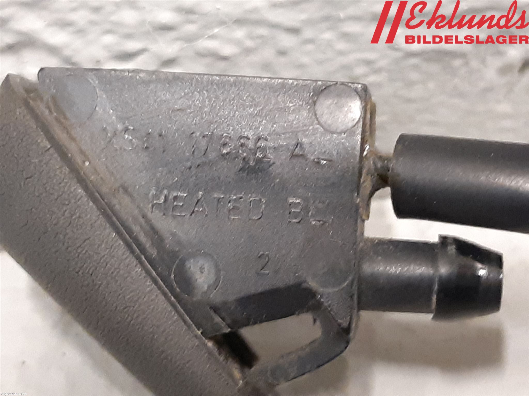 Ford MONDEO 07-15 Spolarmunstycke Rutor