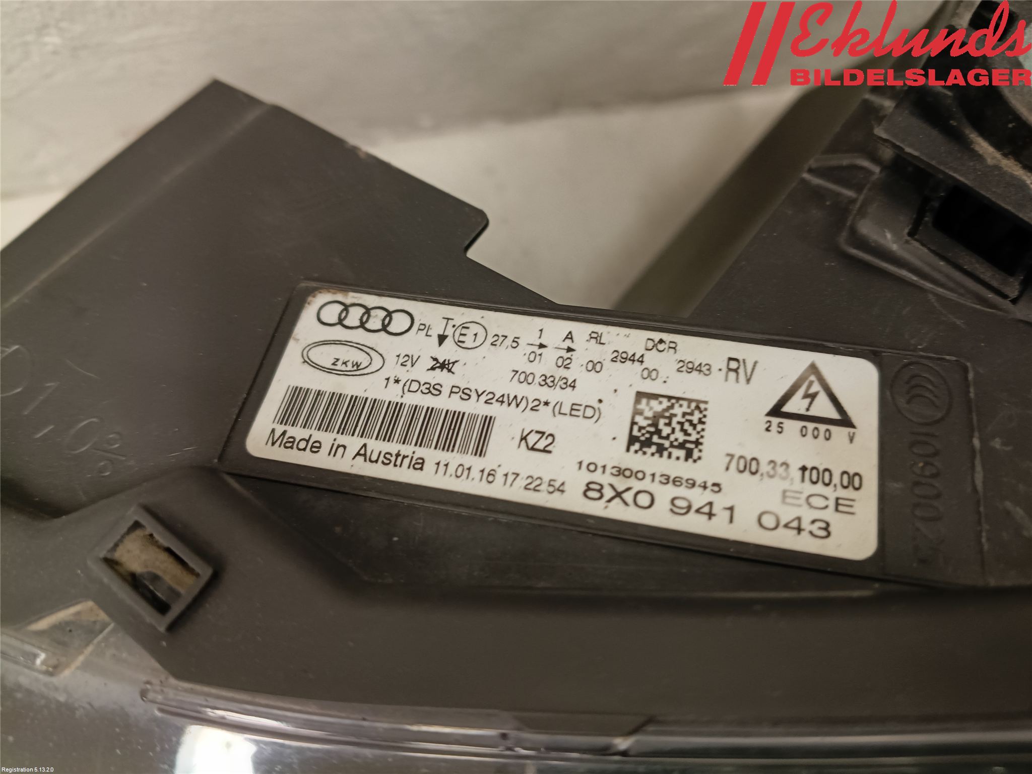 Audi A1/S1 11-18 Strålkastare Vänster