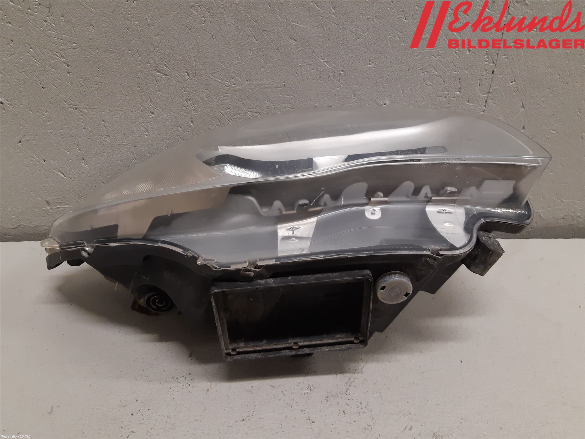 BMW 1 E87/81 5D/3D 03-11 Strålkastare Höger