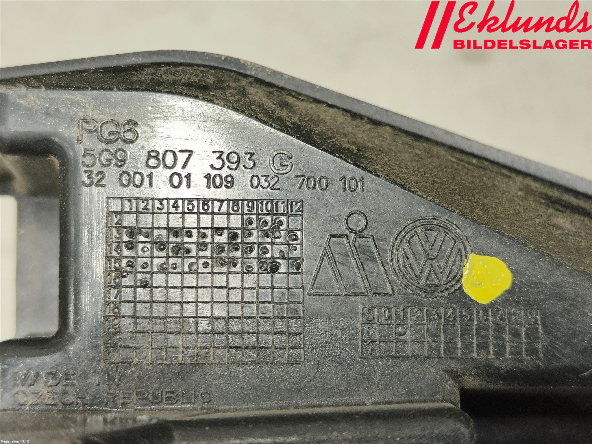 Volkswagen VW GOLF / E-GOLF VII 13-20 Stötfångarfäste Bak Vä