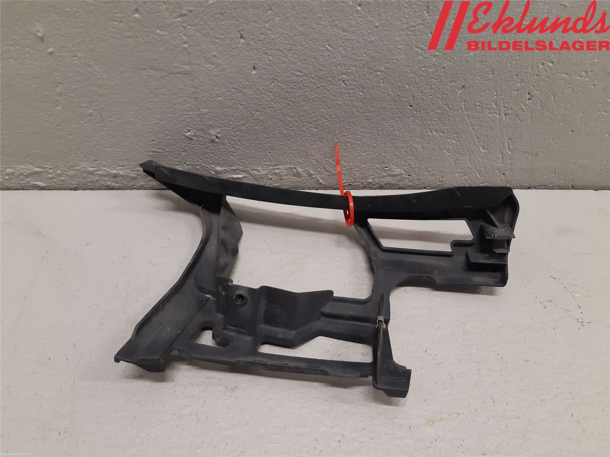 Volkswagen VW GOLF VI 09-13 Stötfångarfäste Fram Vä