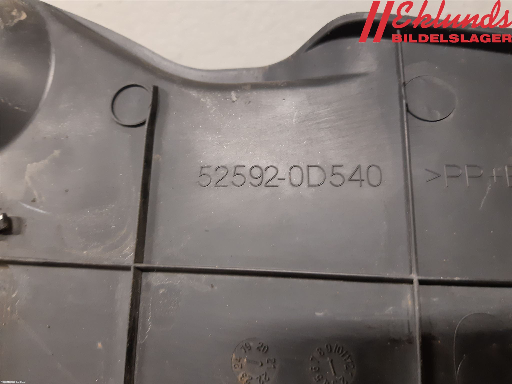 Toyota YARIS CROSS XP21 21- Stöt Utfyllnad-List-Grill