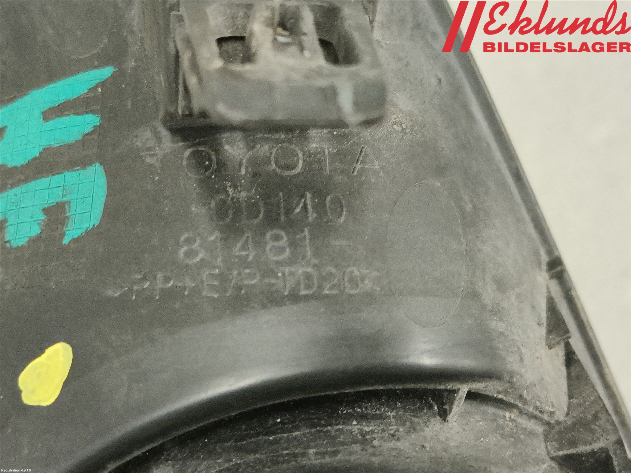 Toyota YARIS XP130 12-14 Dimljussarg Fram