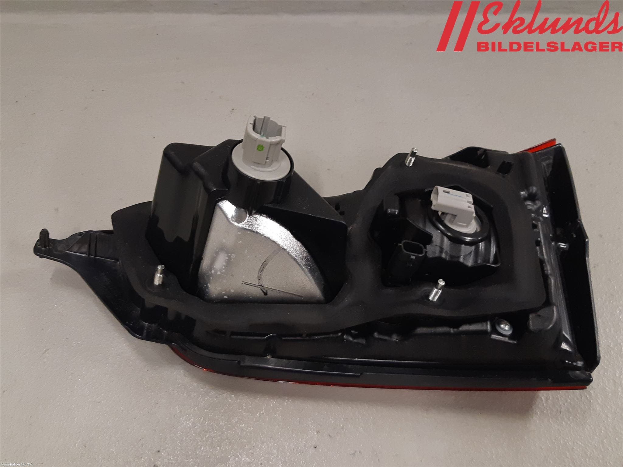 Nissan QASHQAI 14-17 Bakljus Lucka Vä