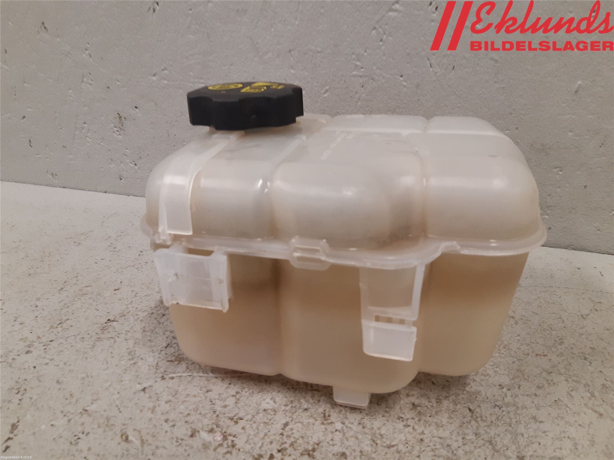 Opel ASTRA J 10-15 Expansionstank