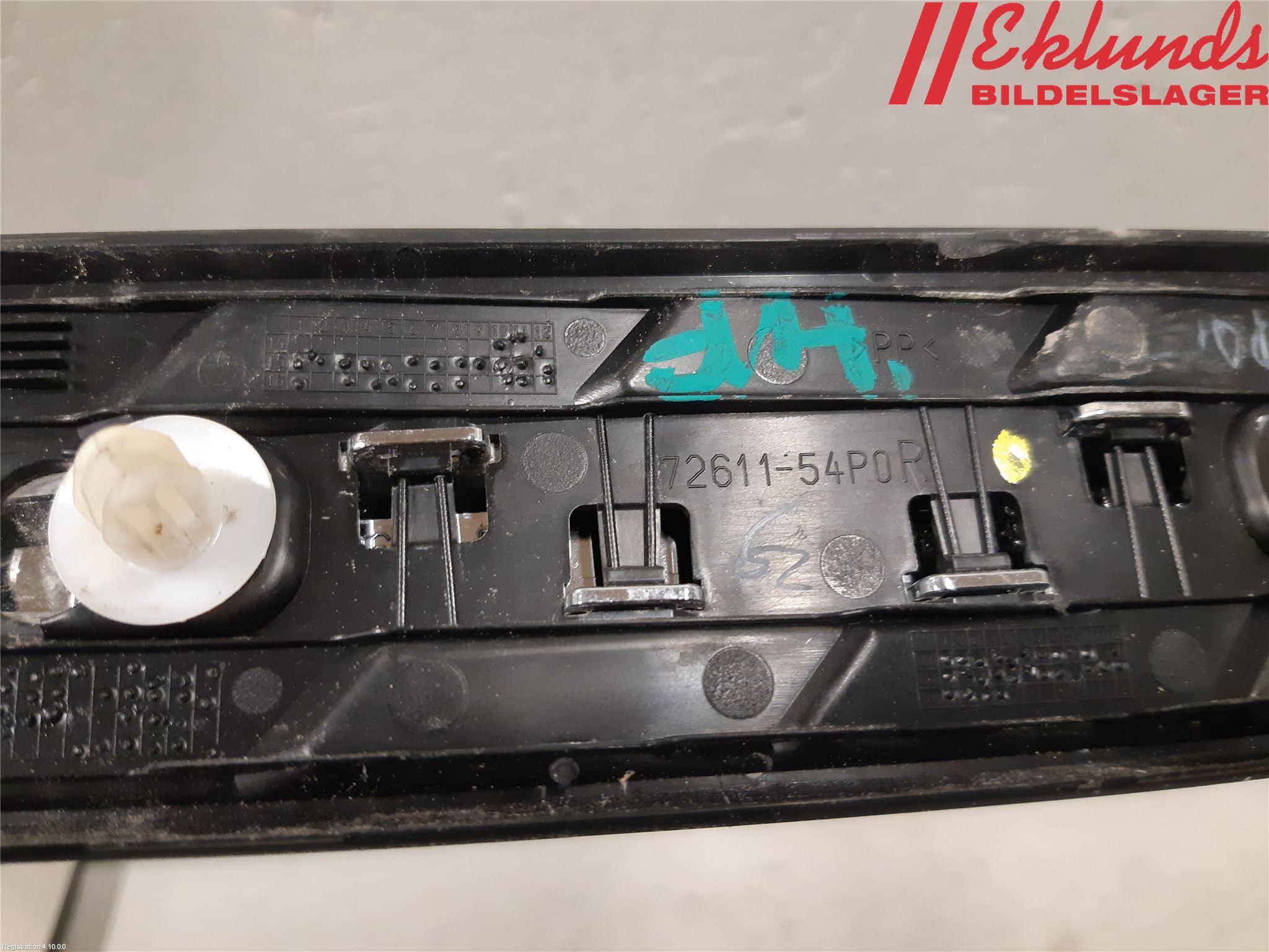 Suzuki VITARA 15- List Framskärm Hö