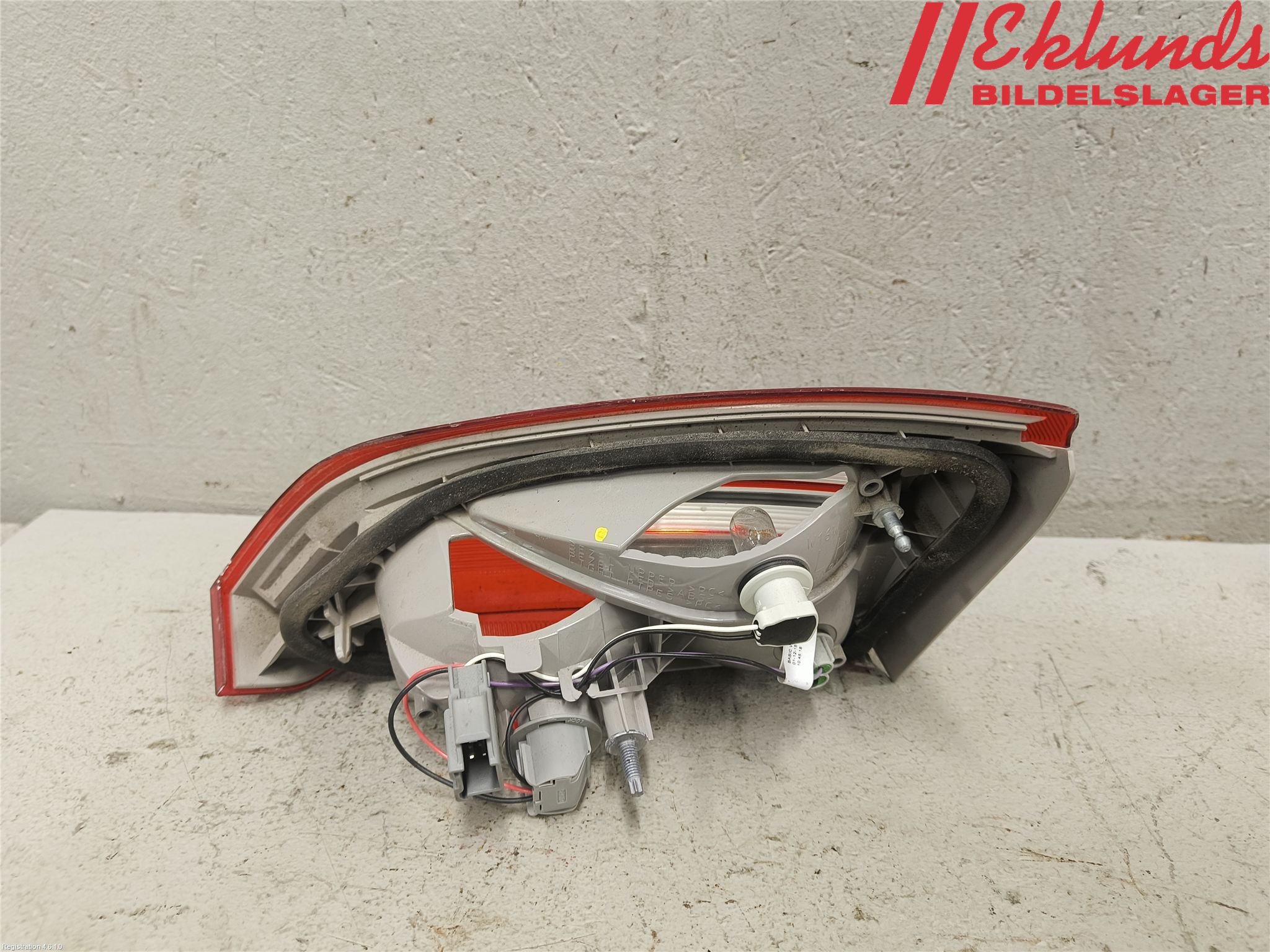 Ford FOCUS 15-18 Bakljus Lucka Vä