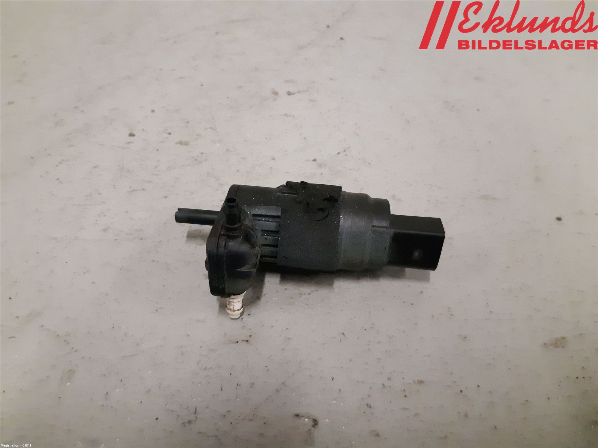 Audi Q5 09-16 Spolarpump Vindruta