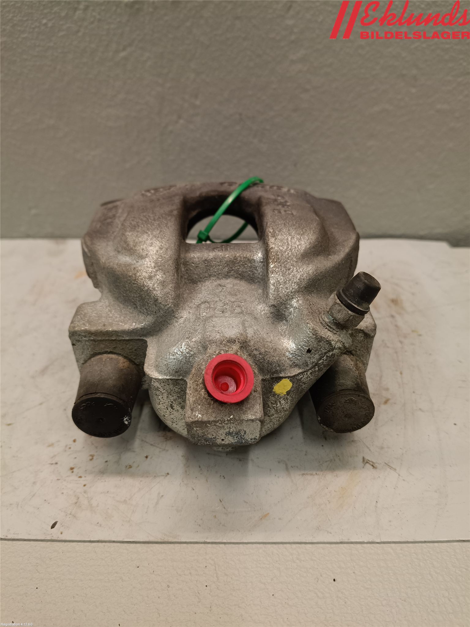 Volvo V70 05-08 Bromsok Bak Höger