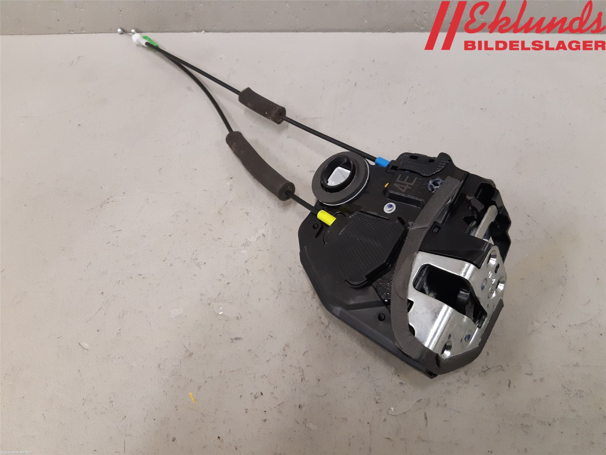 Toyota COROLLA 19- Låskista-Dörrlås