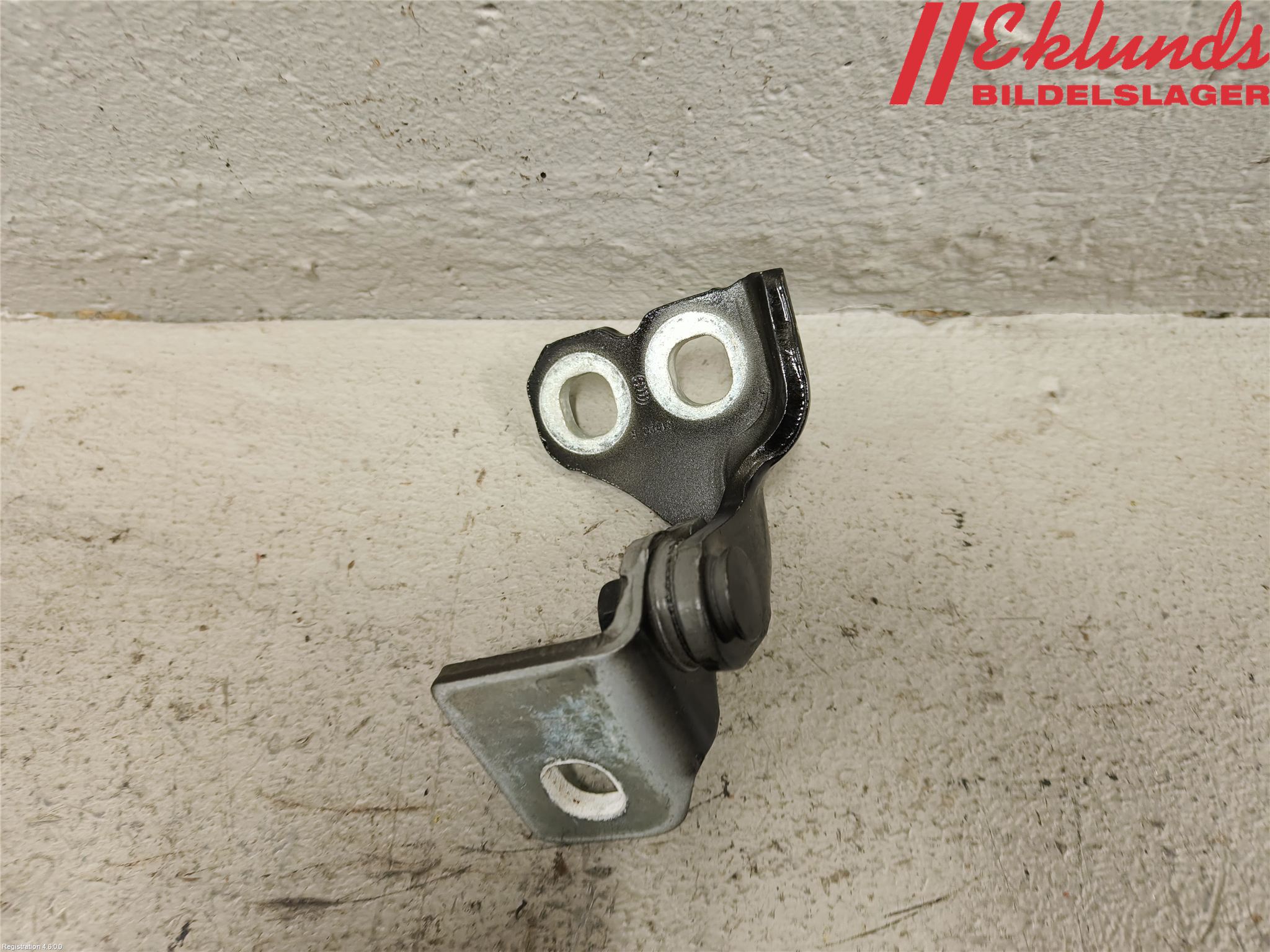 Fiat 500e 20- Dörrgångjärn