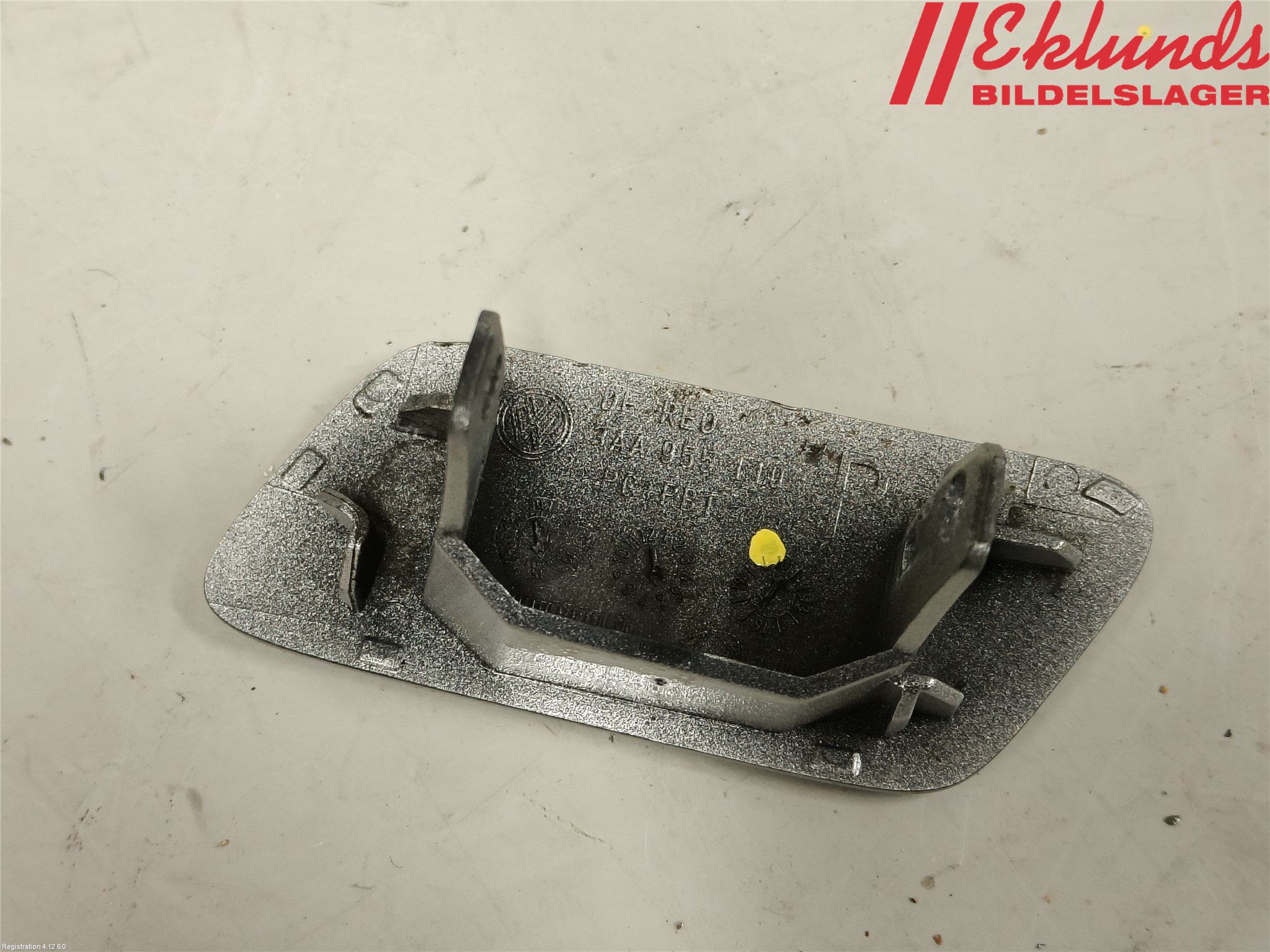 Volkswagen VW PASSAT 11-14 Stötfångarlist Fram