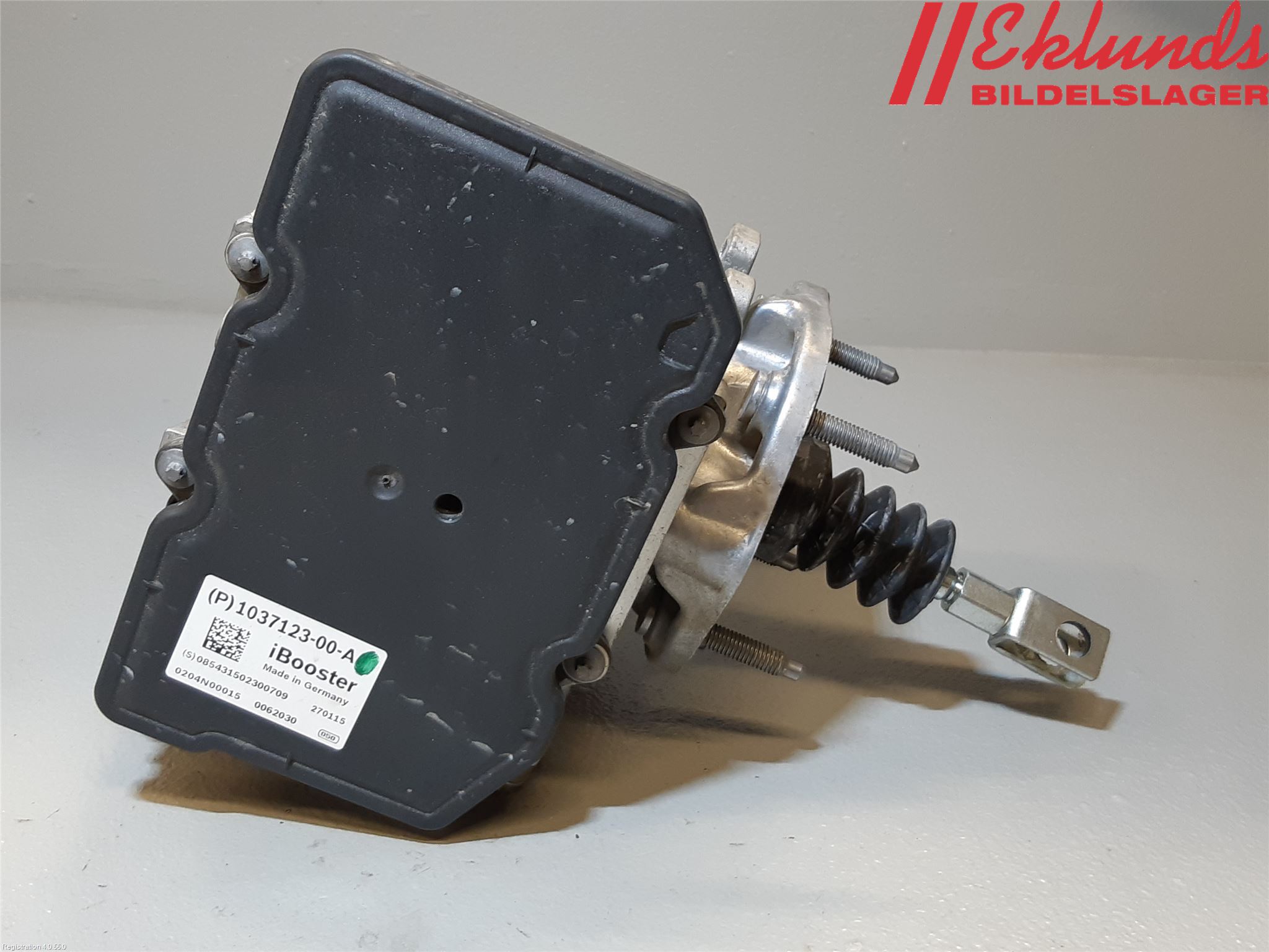 Tesla MODEL S 13- Bromsservo