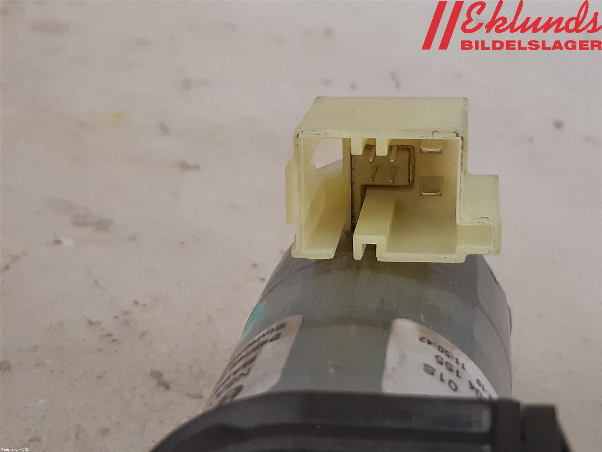 Audi A4/S4 B9 16-19 Bakluckeöppnare Automatisk