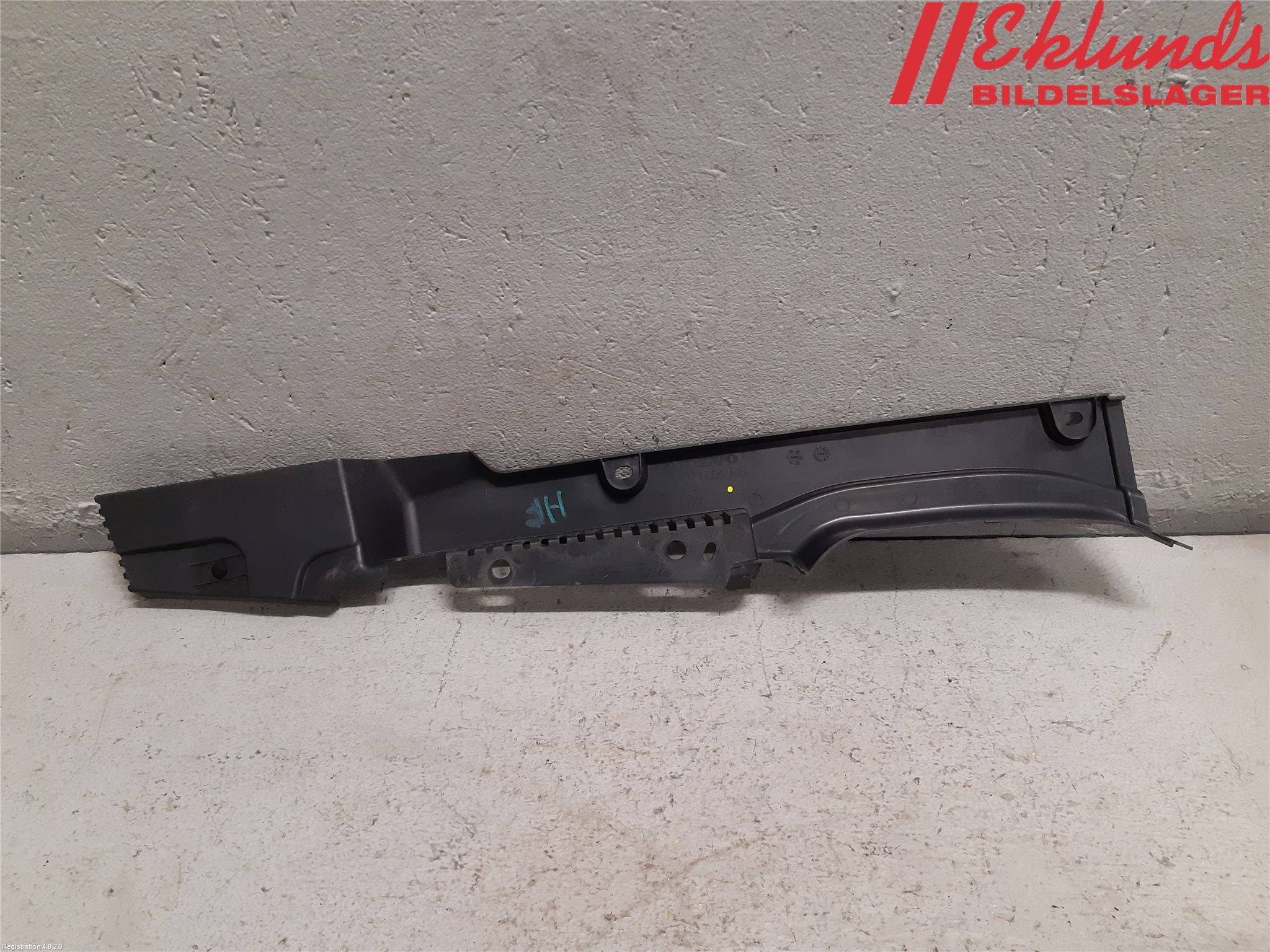 Volvo XC90/RECHARGE 16- Täckplast Front