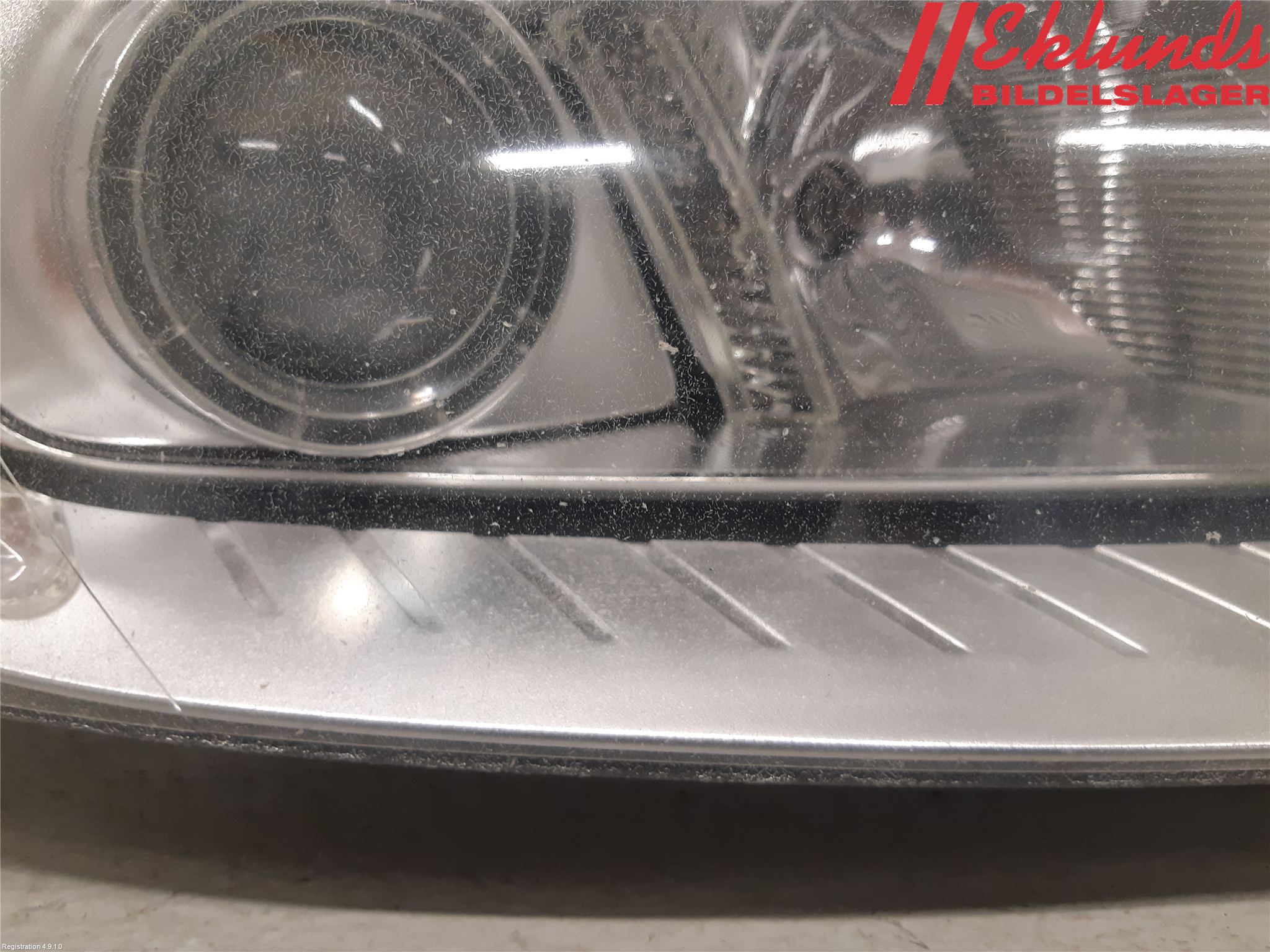 Volvo V70 08-13 Strålkastare Höger