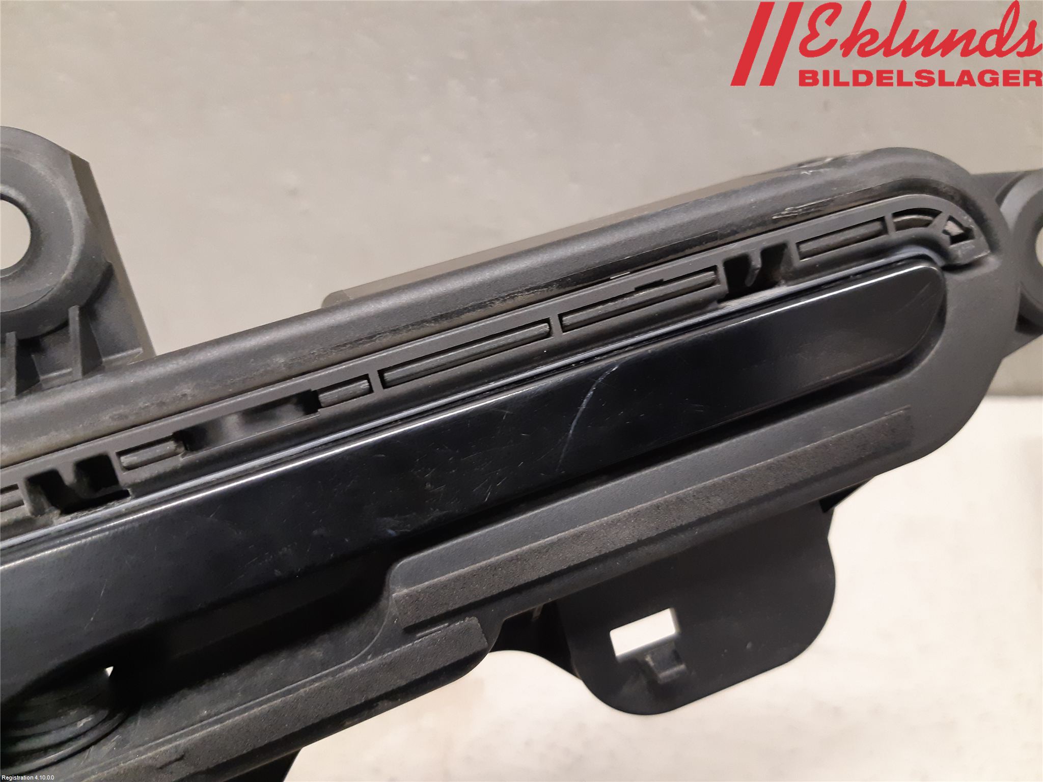 Tesla MODEL 3 17- Dörrhandtag Yttre Vä