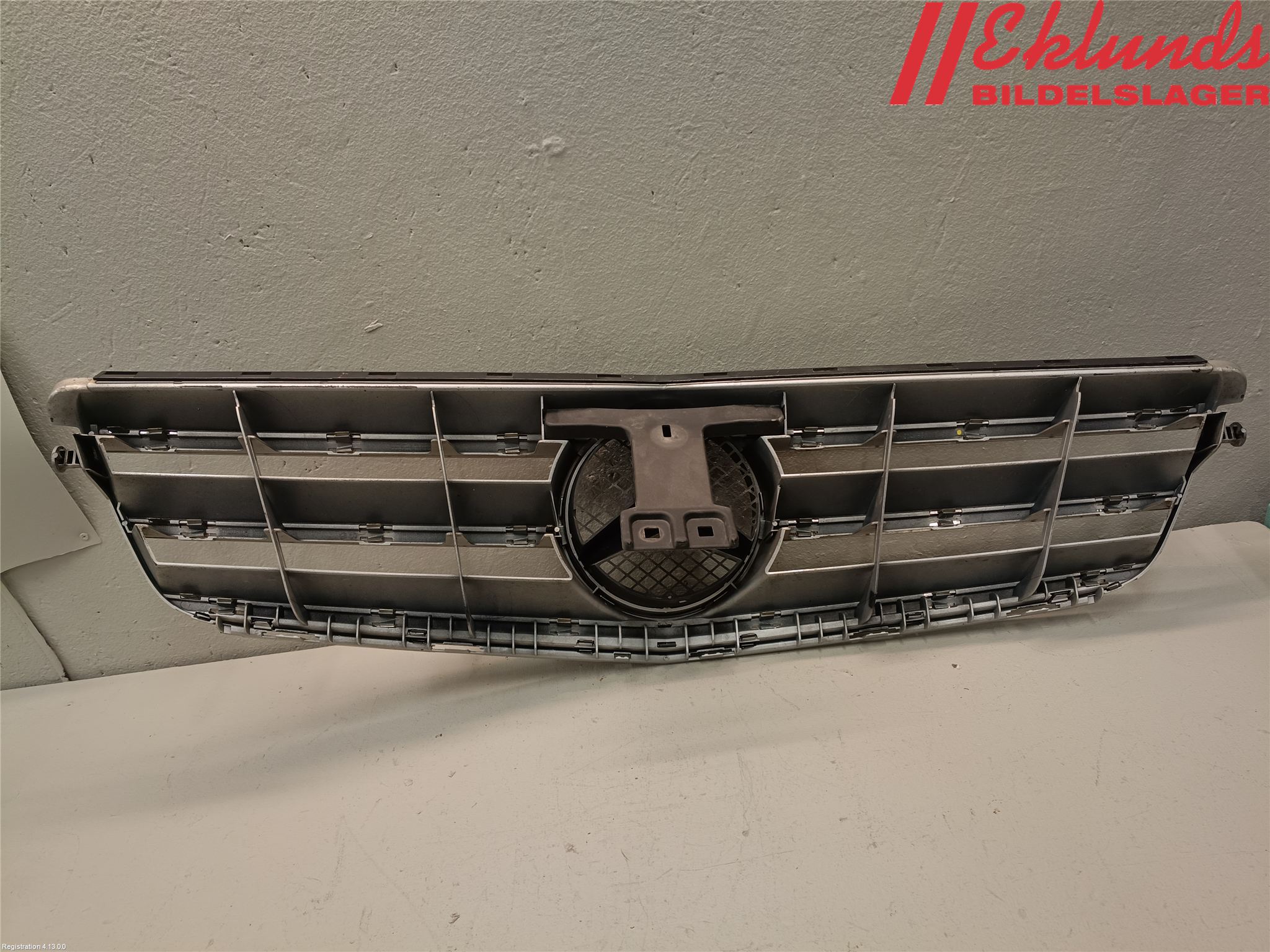 Mercedes-Benz MB C-KLASS (W204) 07-15 Grill Komp
