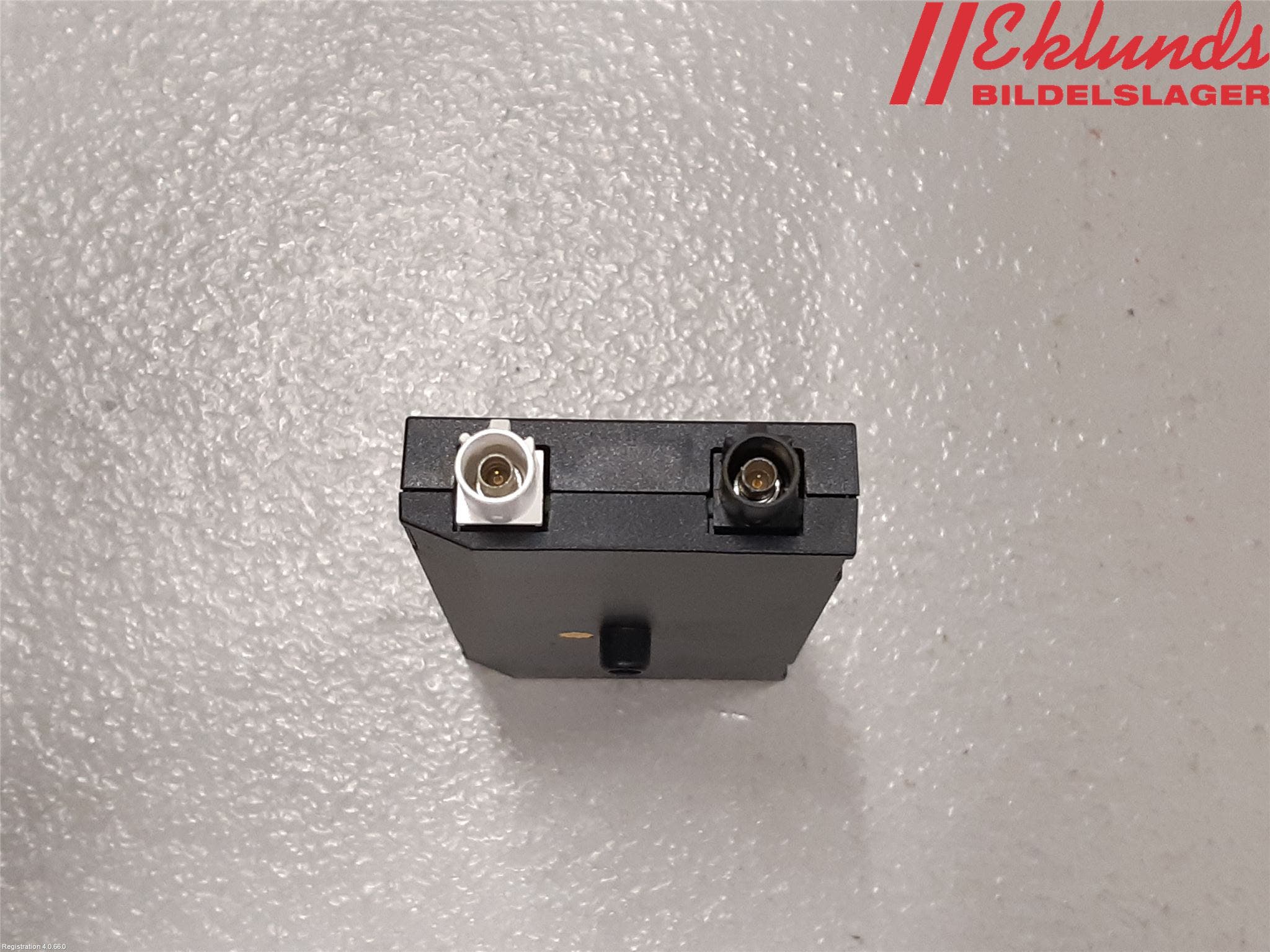 BMW 4 F32/F33/F82/F83 13-20 Antennförstärkare