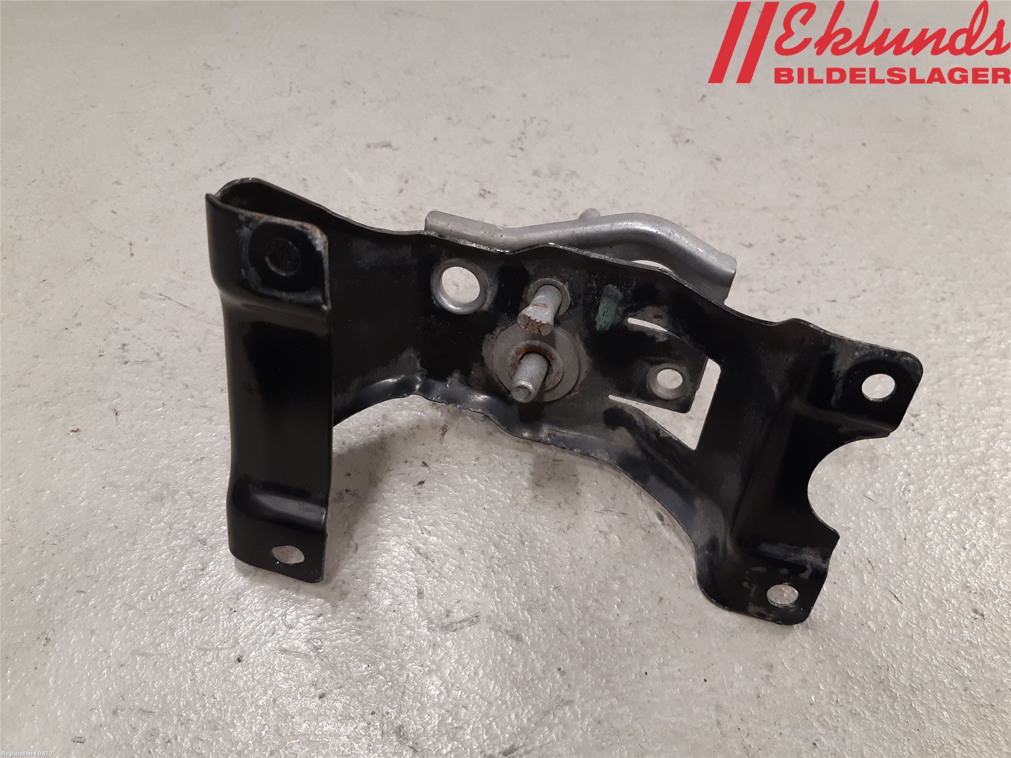 BMW X6 F16 14-19 Huvlås