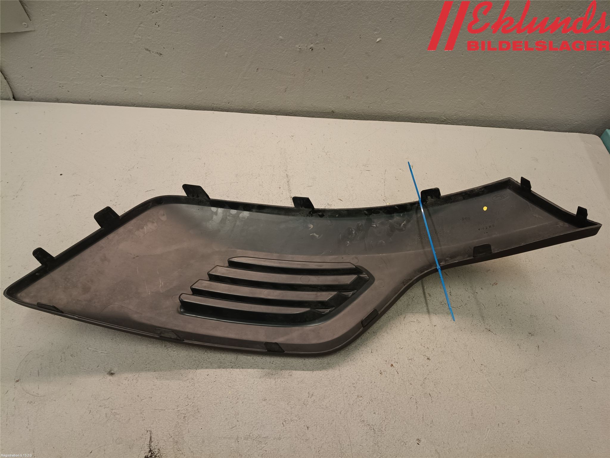 Ford TRANSIT SKÅP/BUSS 14-22 Dimljussarg Fram