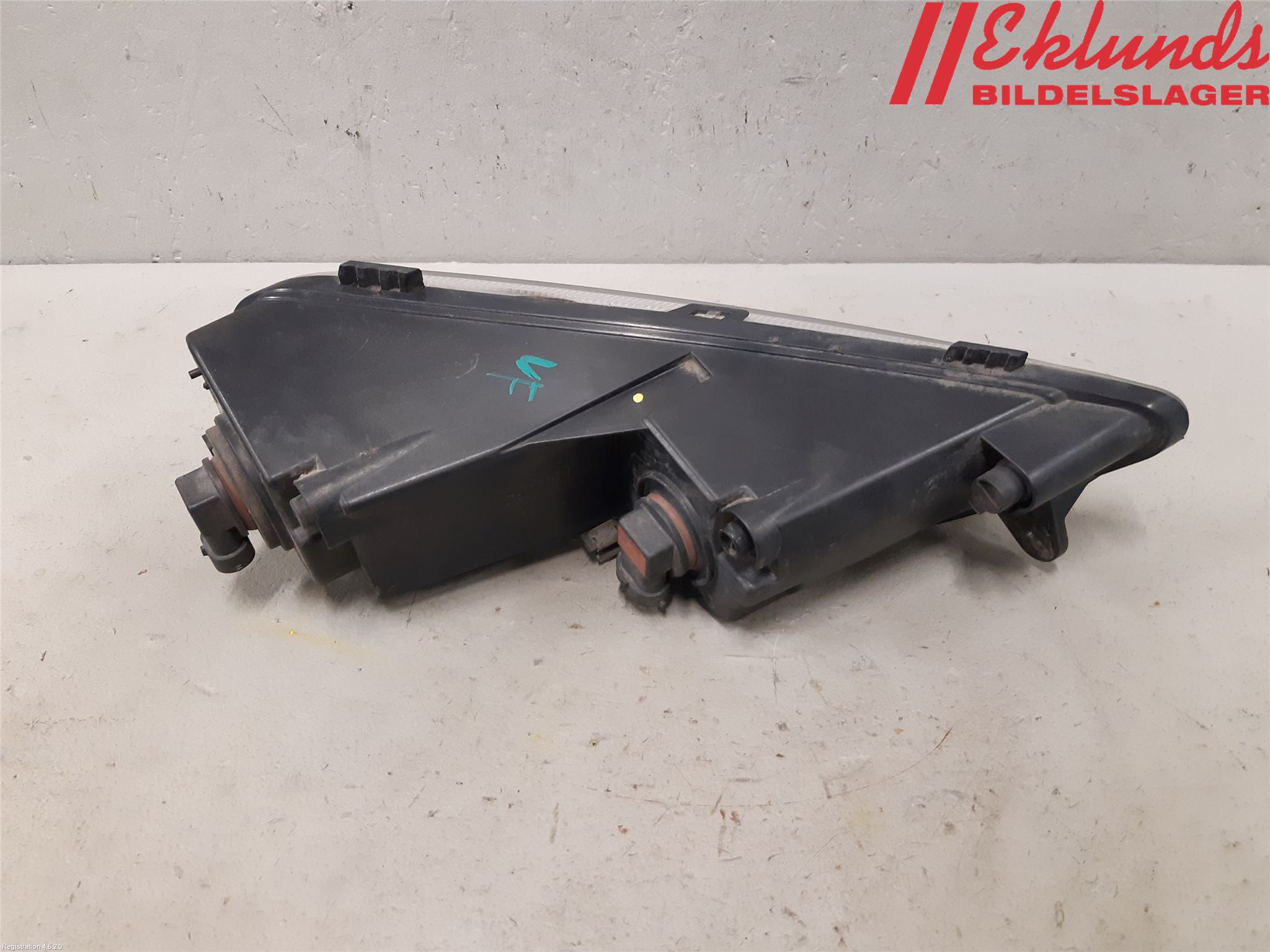 Volkswagen VW PASSAT 11-14 Dimljus-Varselljus Fram