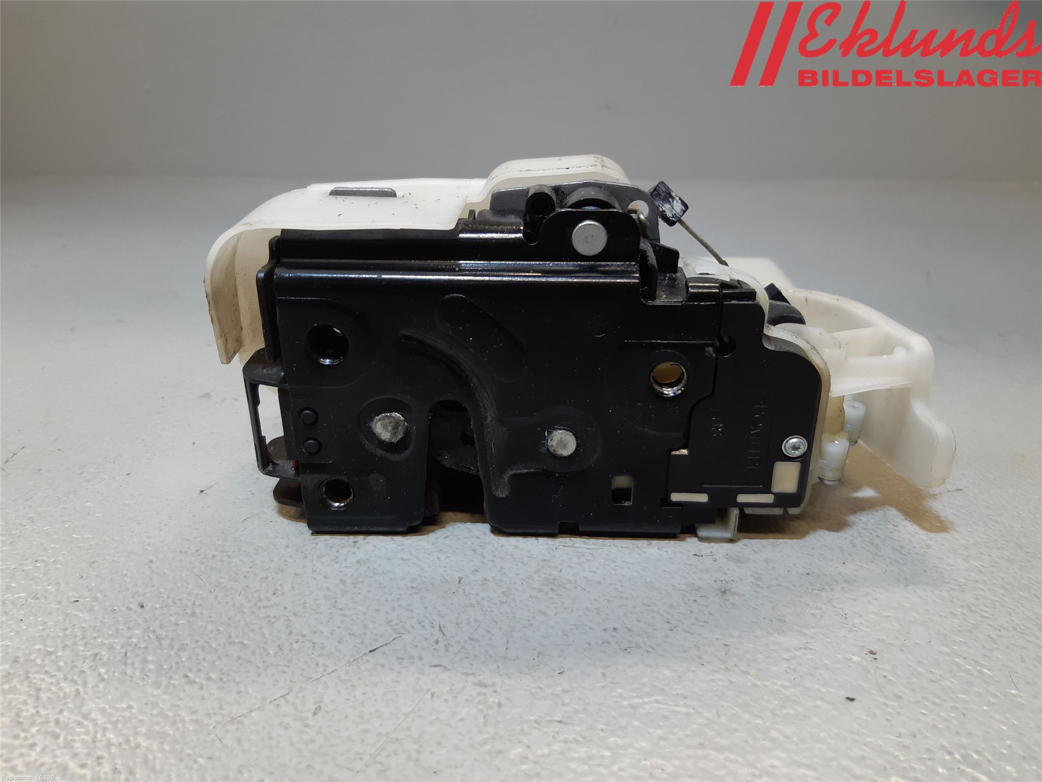 Volkswagen VW TRANSP/CARAVELLE (T6) 16-22 Låskista-Dörrlås